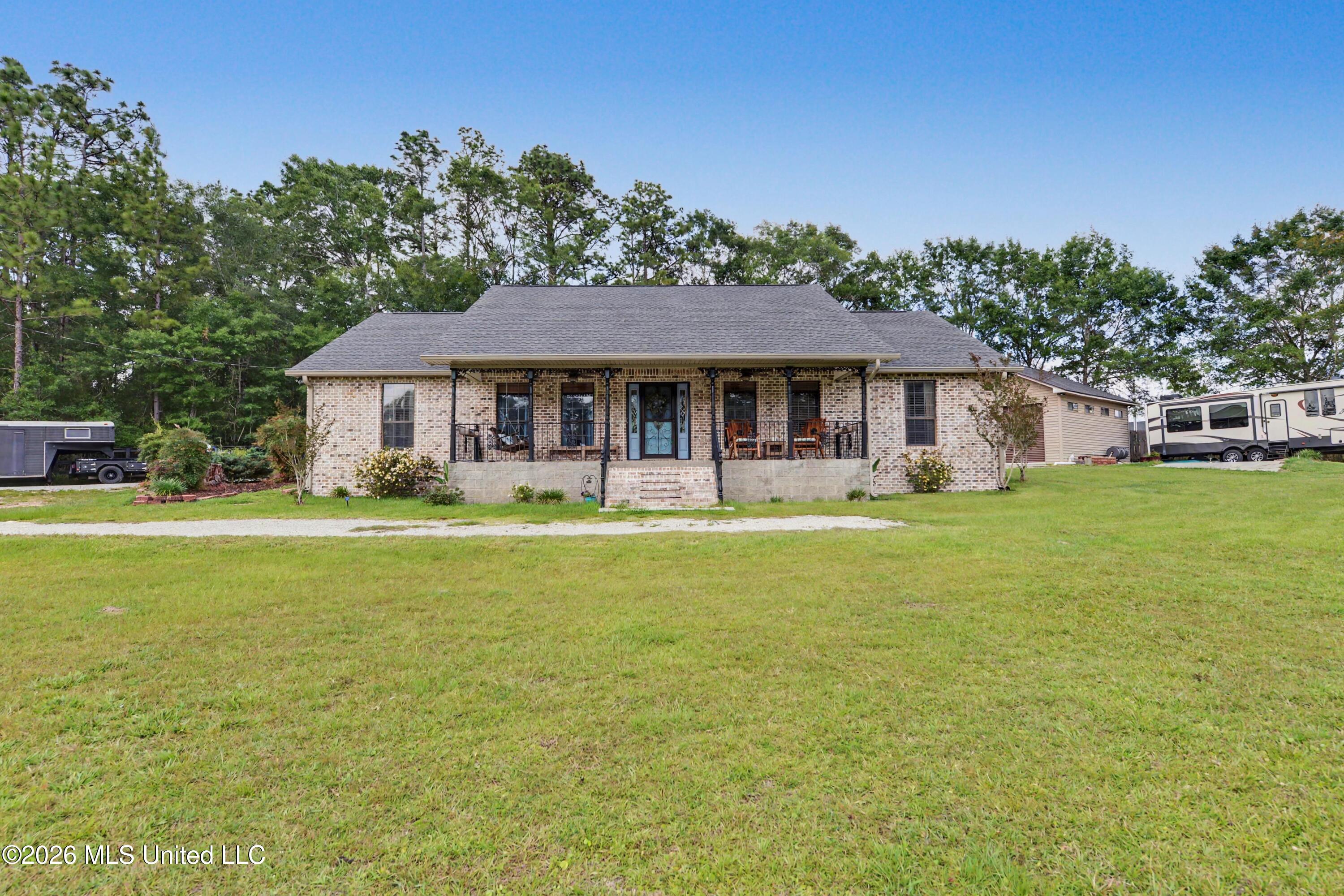 17114 Doc Lizana Road Property Photo 1