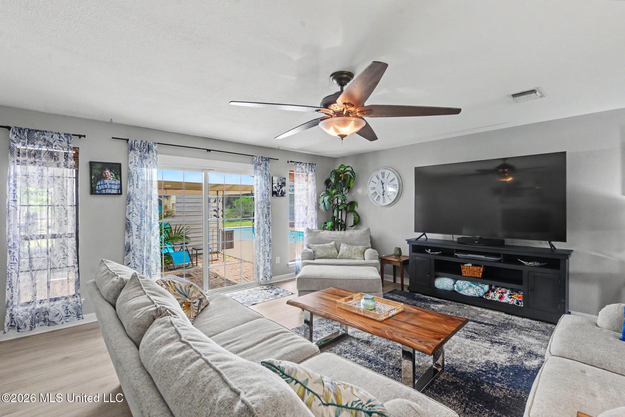 17114 Doc Lizana Road Property Photo 12