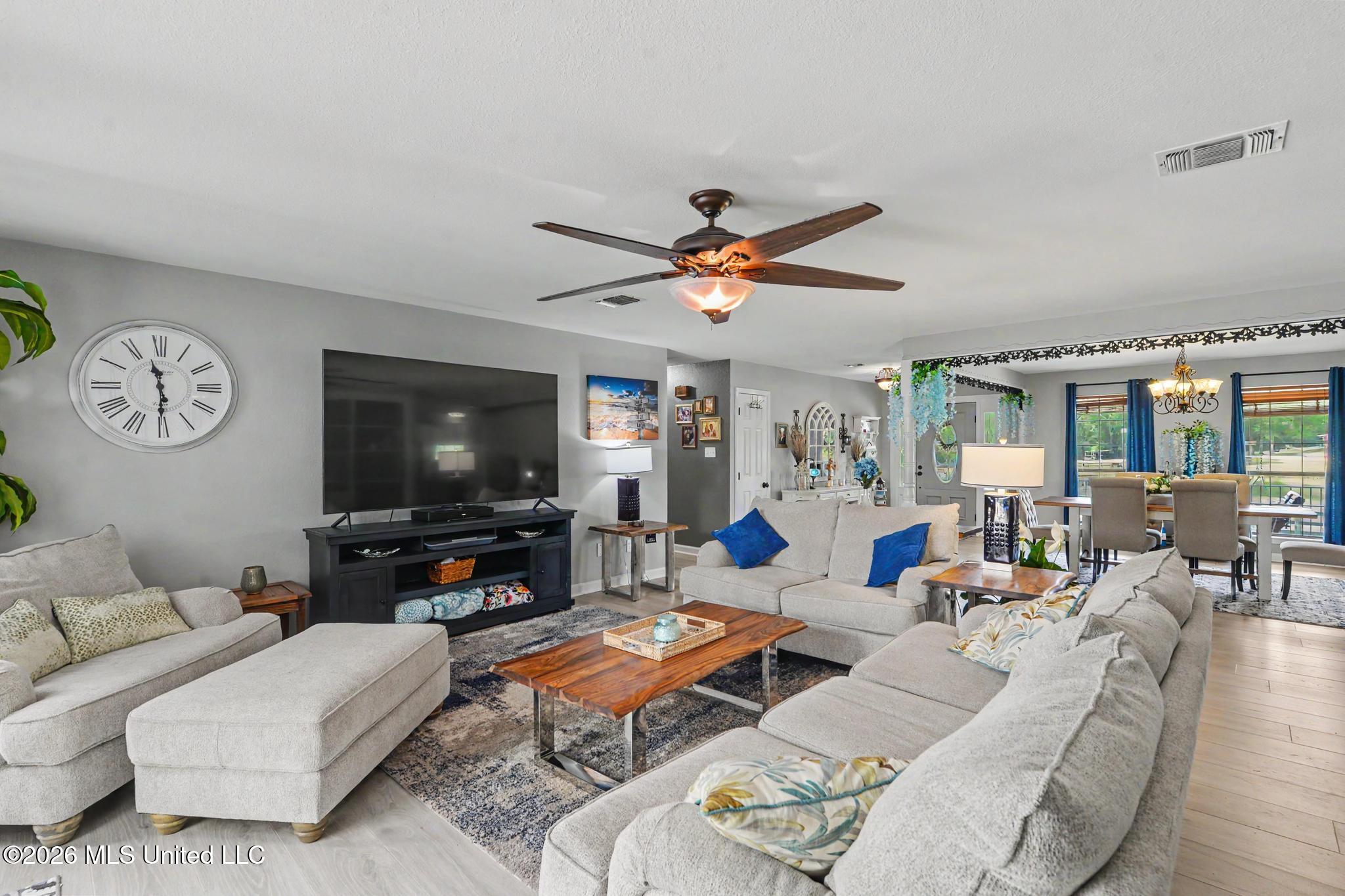 17114 Doc Lizana Road Property Photo 13