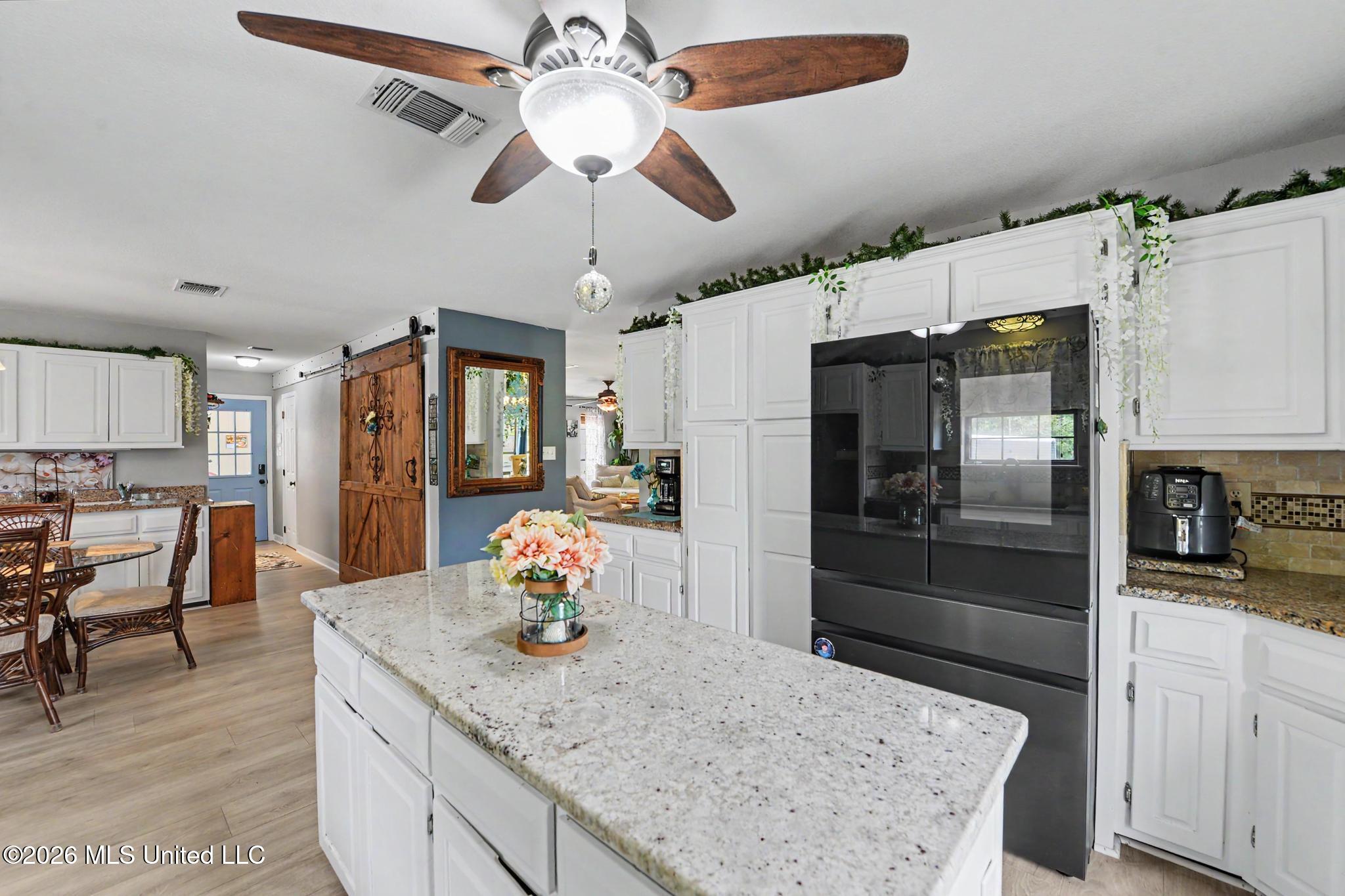 17114 Doc Lizana Road Property Photo 19