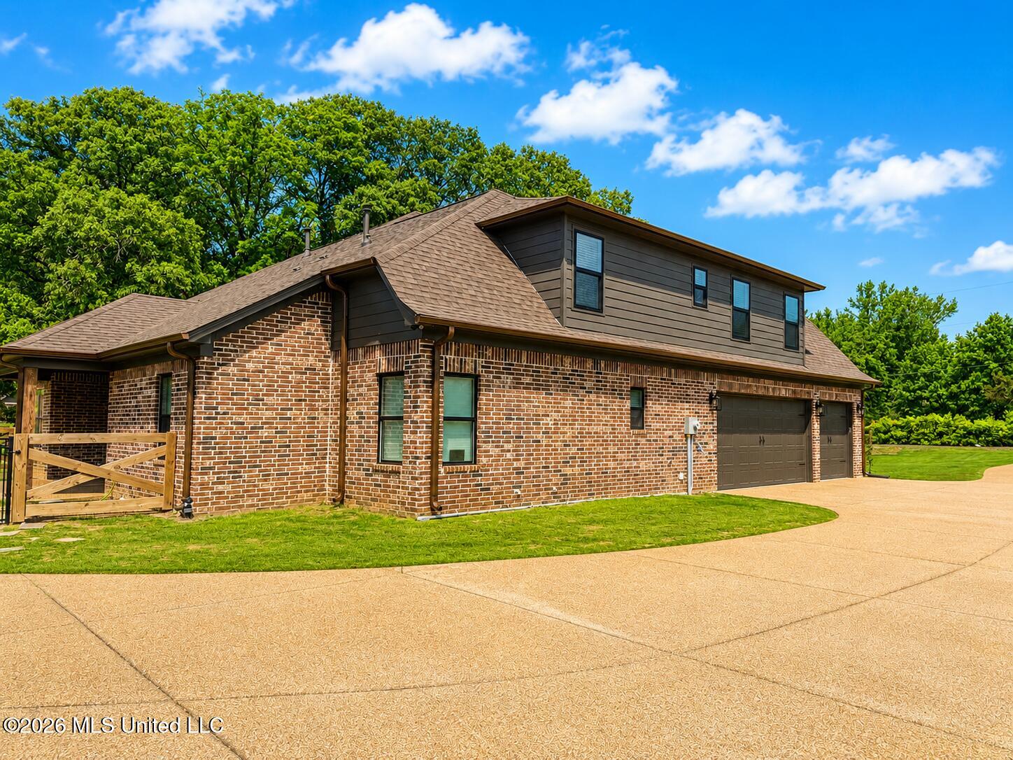 1724 Slocum Road Property Photo 18