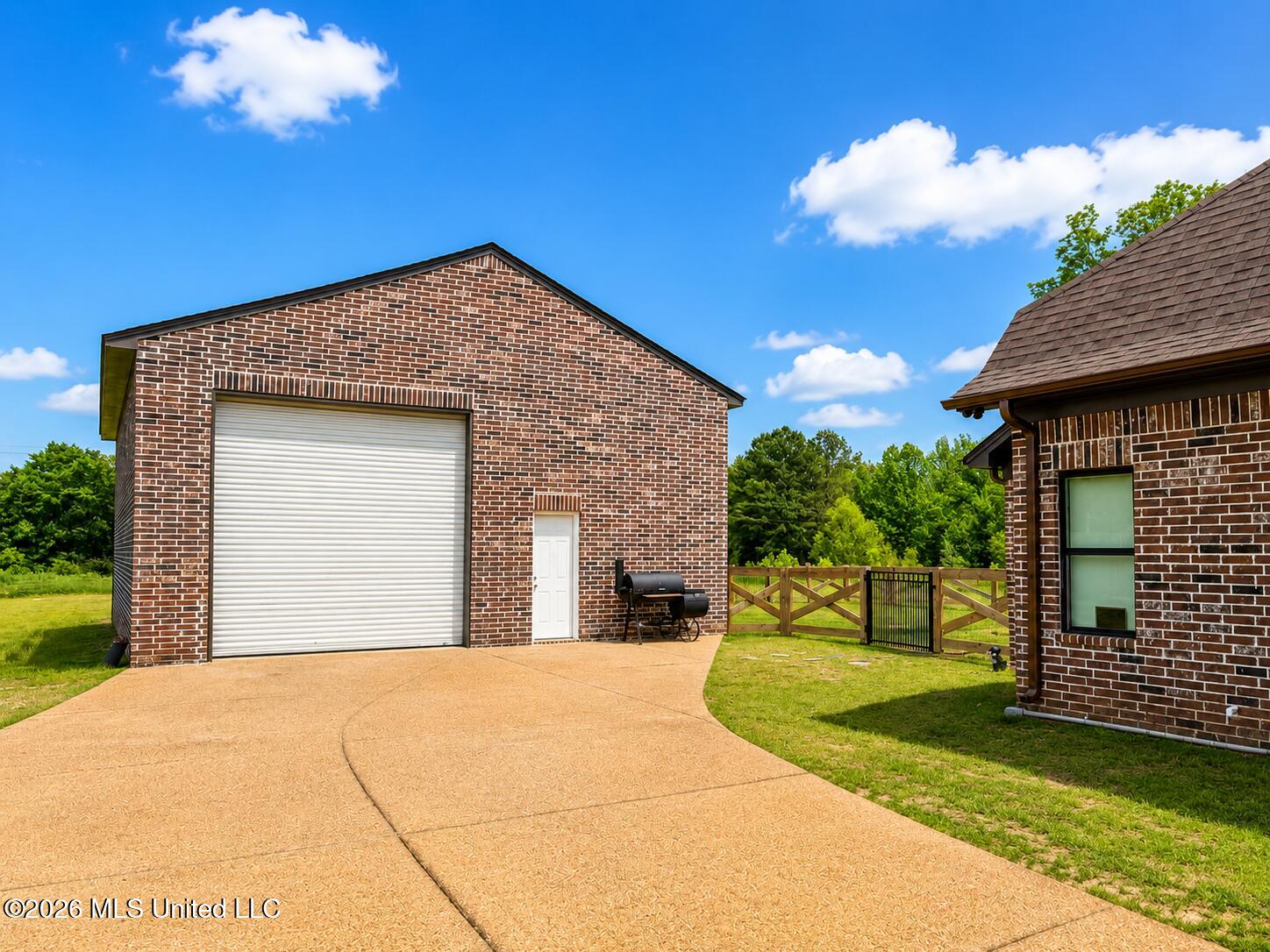 1724 Slocum Road Property Photo 19