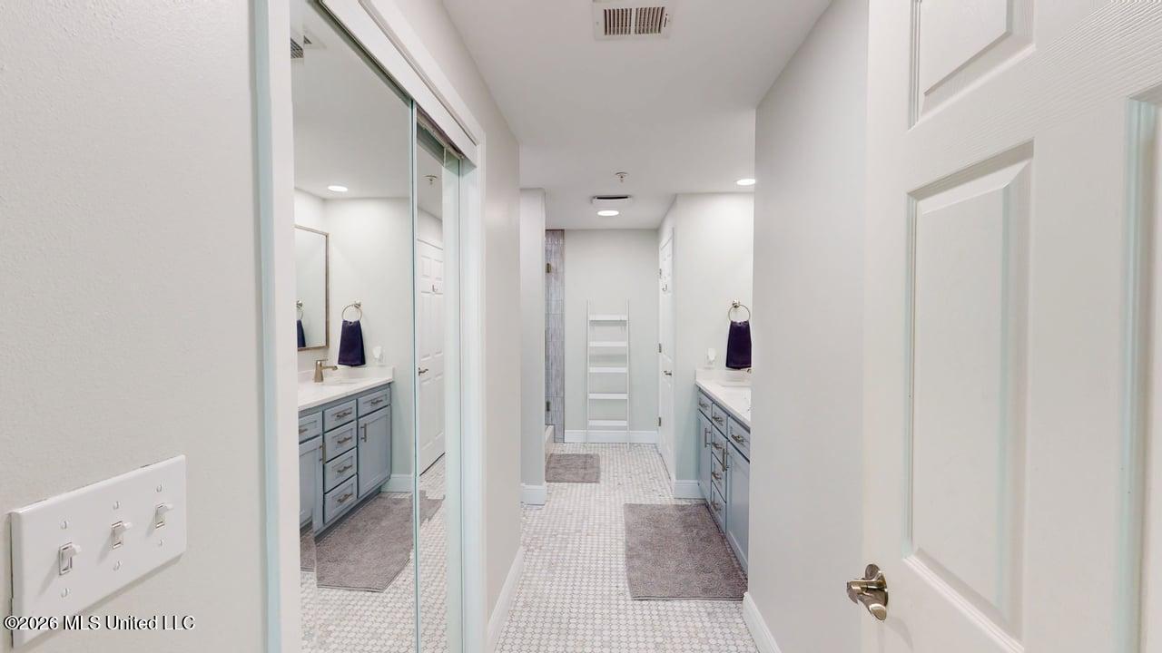2230 Beach Drive Property Photo 19