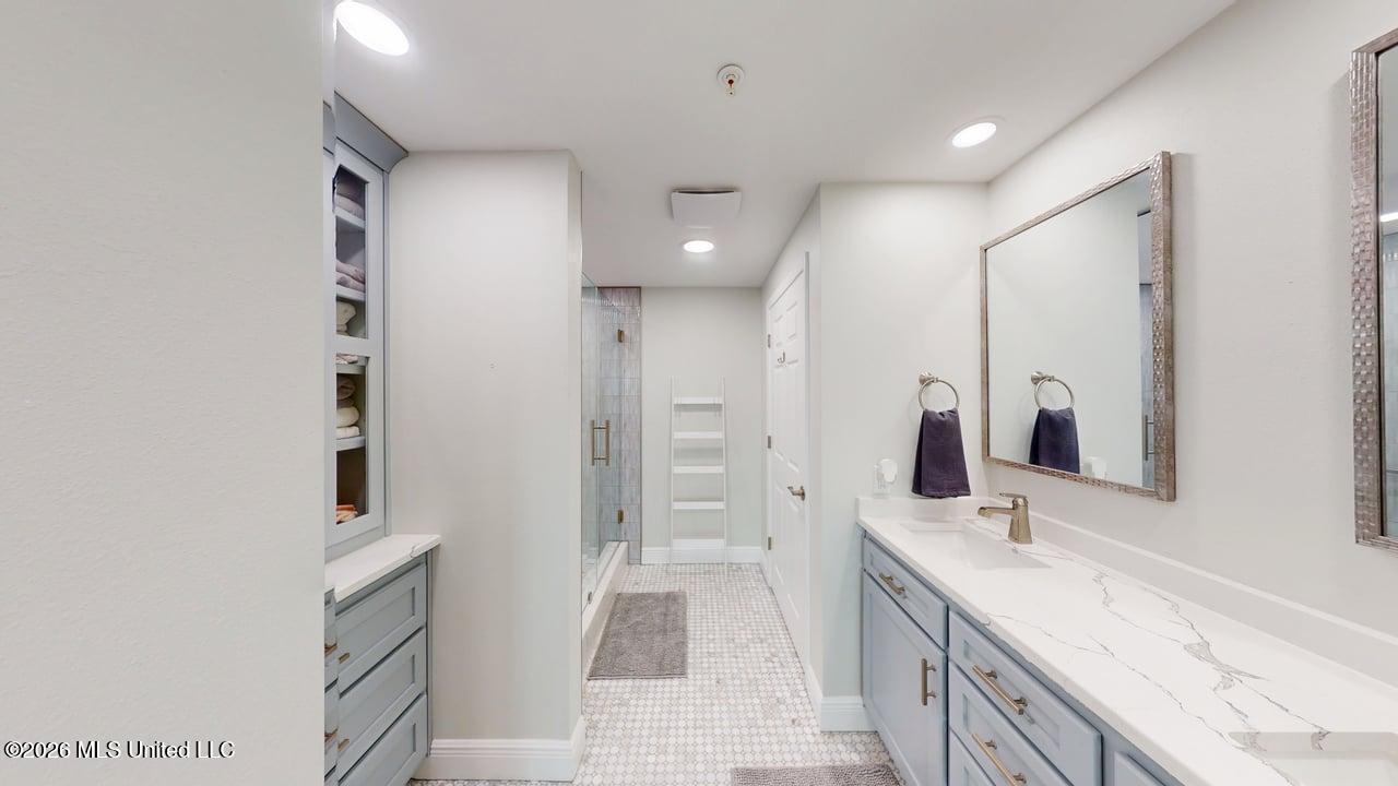 2230 Beach Drive Property Photo 20