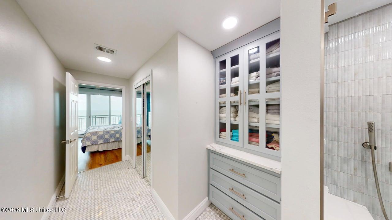 2230 Beach Drive Property Photo 23