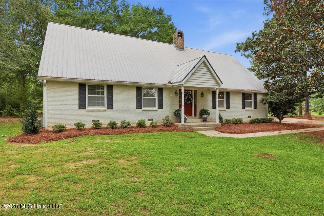327 Clarkdell Road Property Photo 1