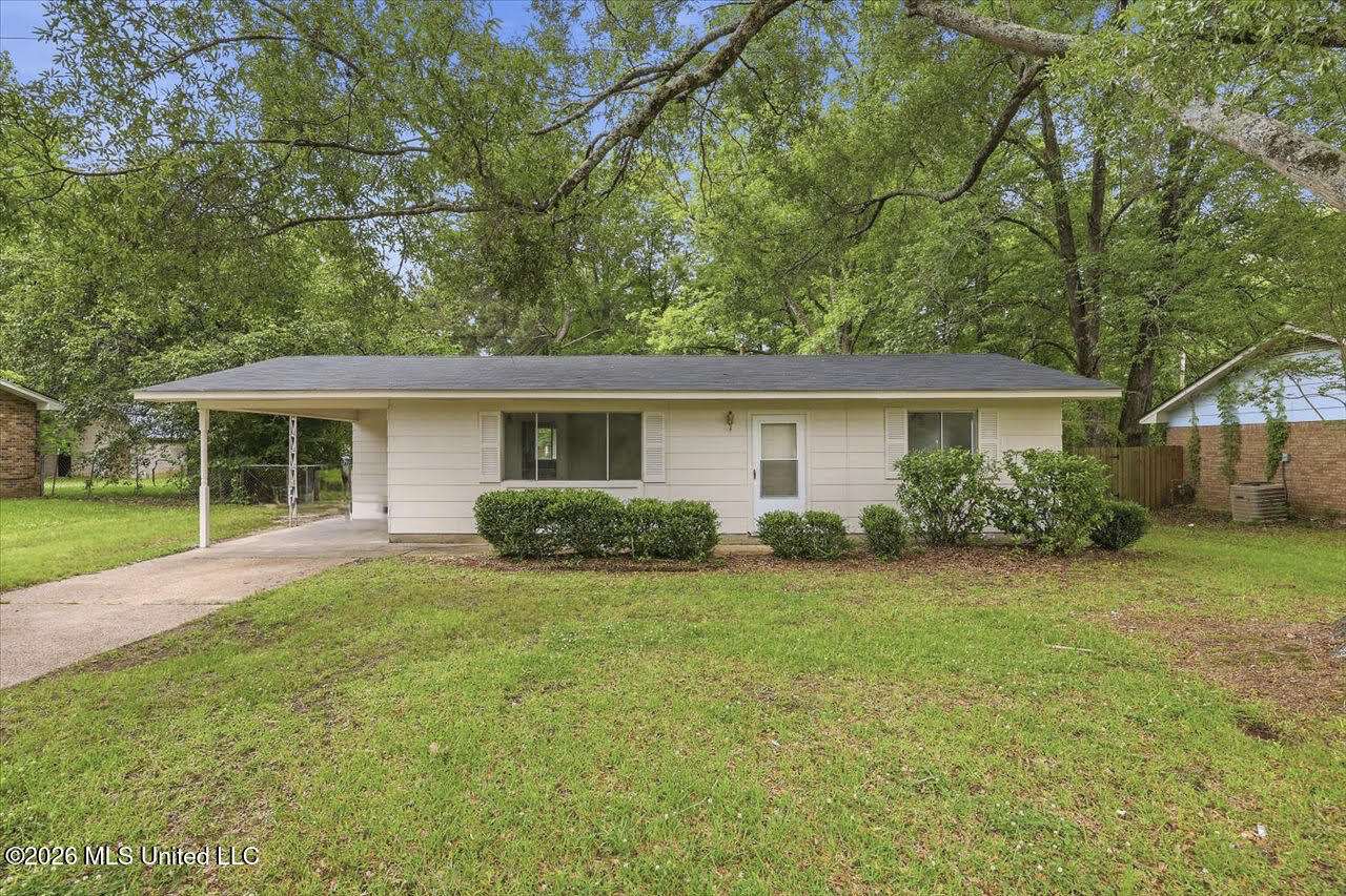 4251 Old Brandon Road Property Photo 1