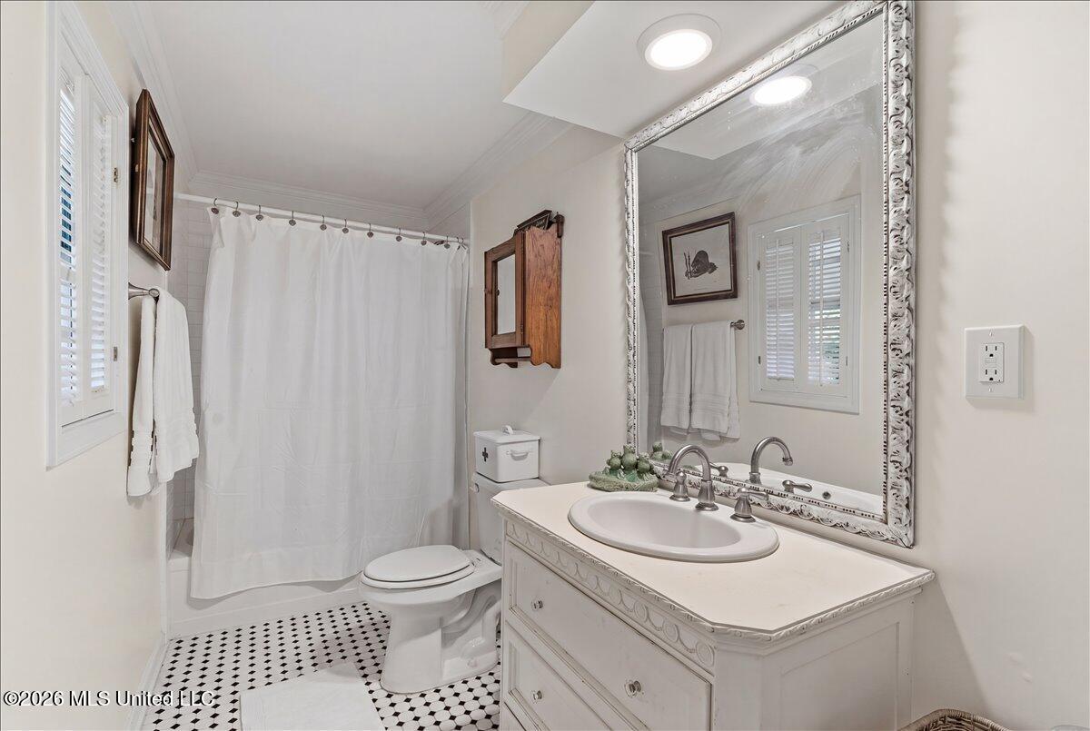 1827 Snow Lake Drive Property Photo 19