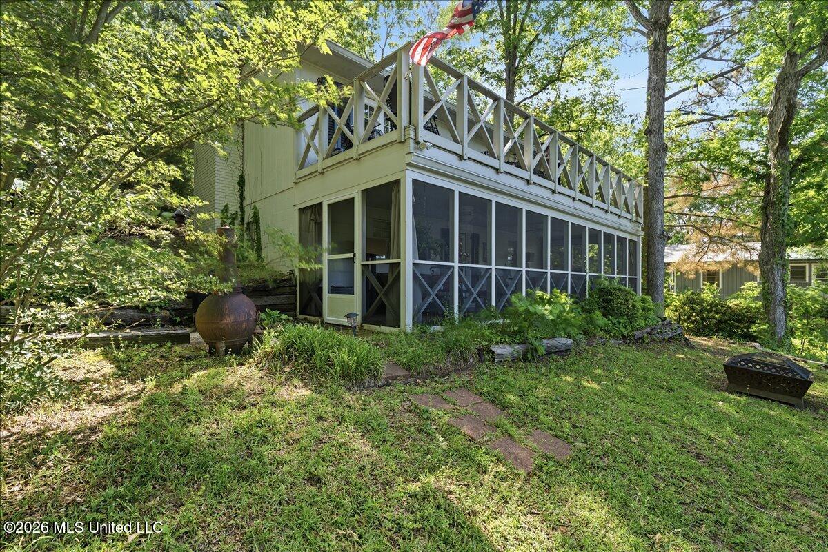 1827 Snow Lake Drive Property Photo 25