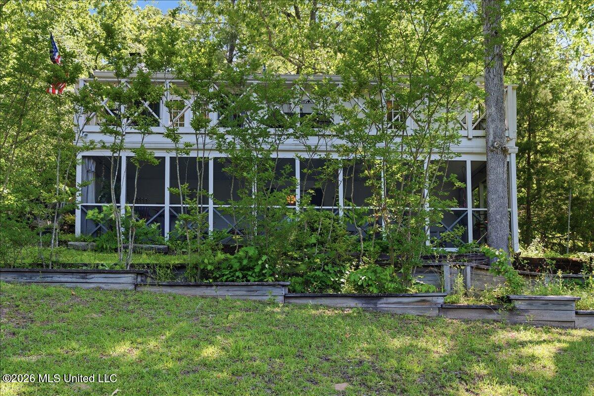 1827 Snow Lake Drive Property Photo 26