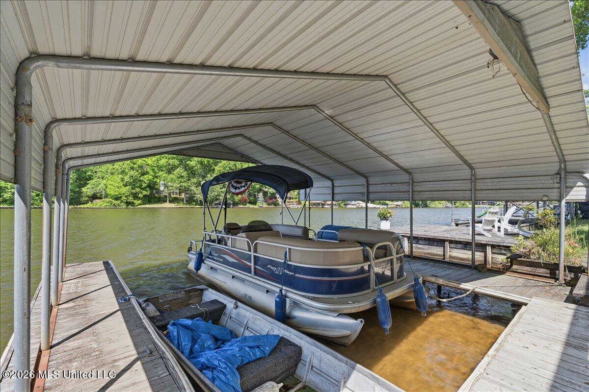1827 Snow Lake Drive Property Photo 29