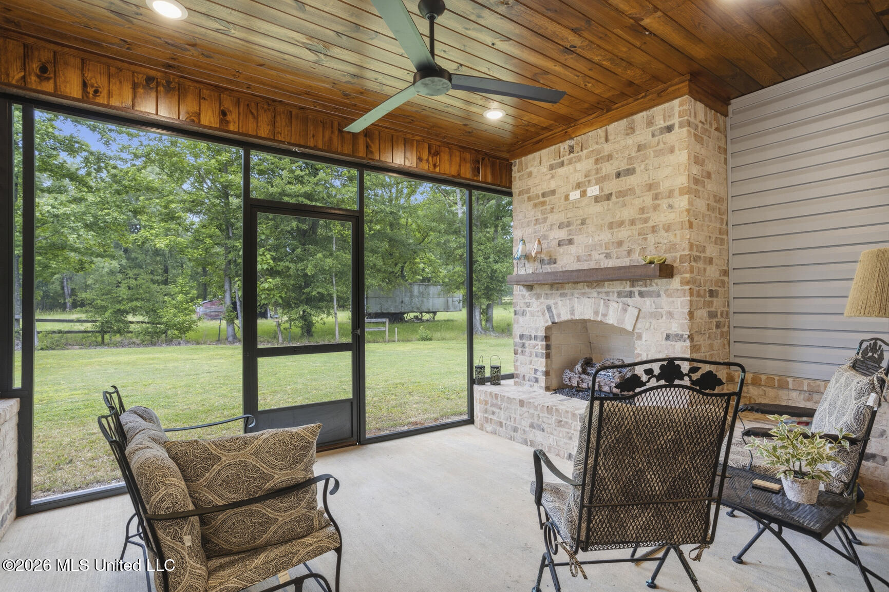 111 Colebrooke Cove Property Photo 32