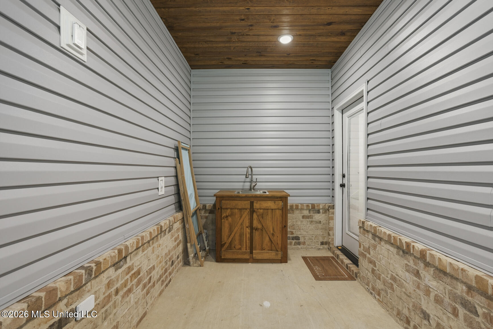 111 Colebrooke Cove Property Photo 33
