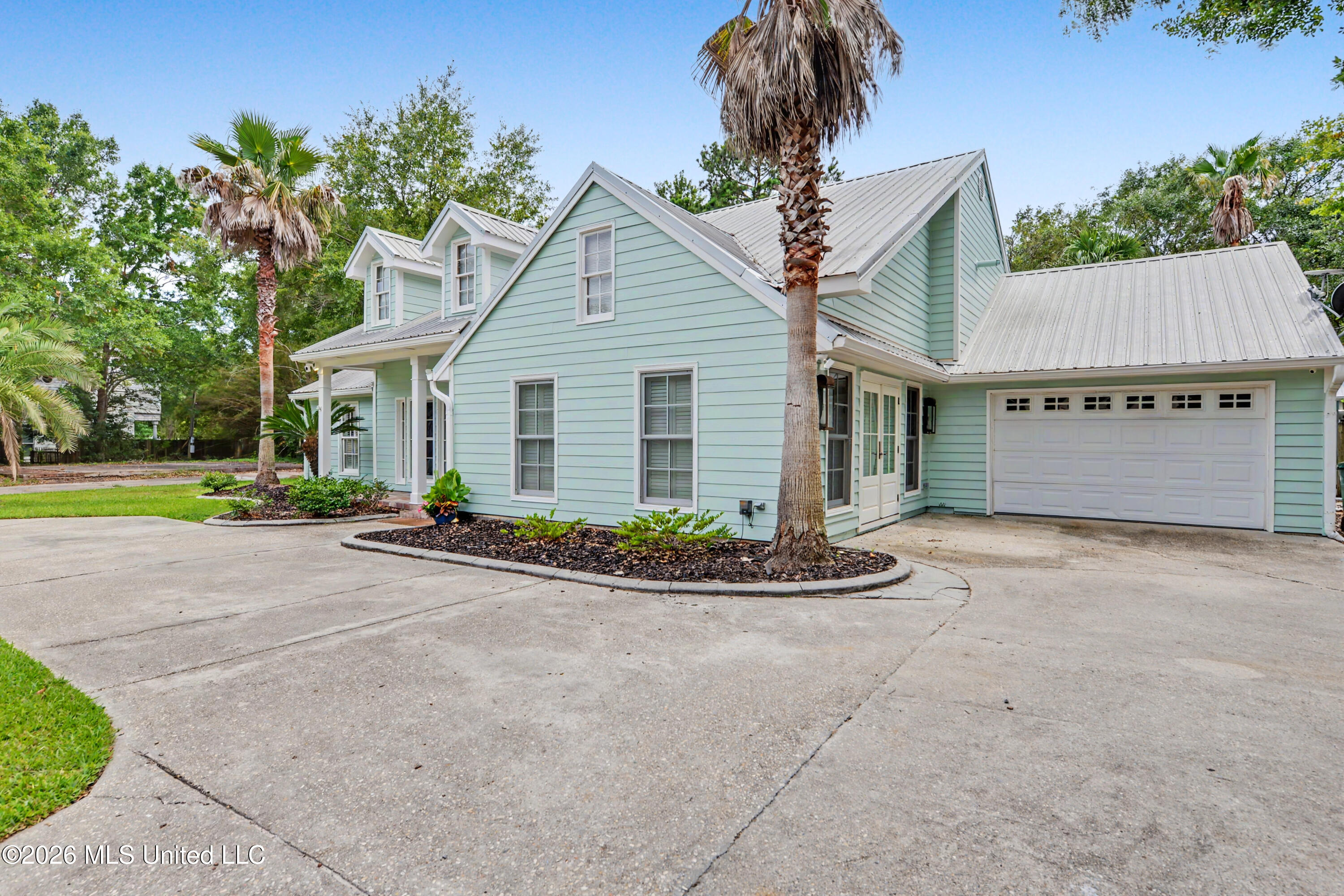 179 Blue Heron Cove Property Photo 3