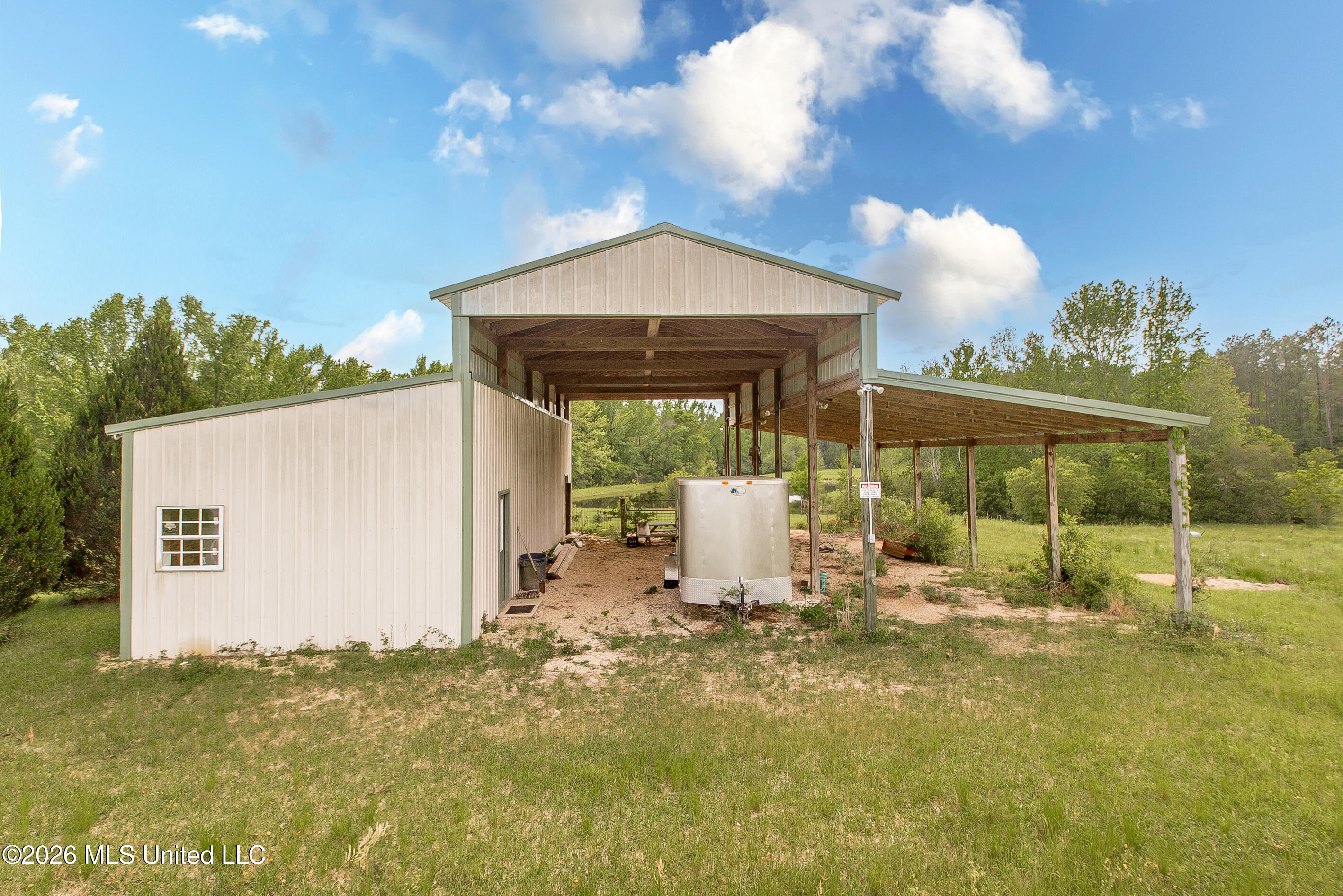 168 Winchester Road Property Photo 3