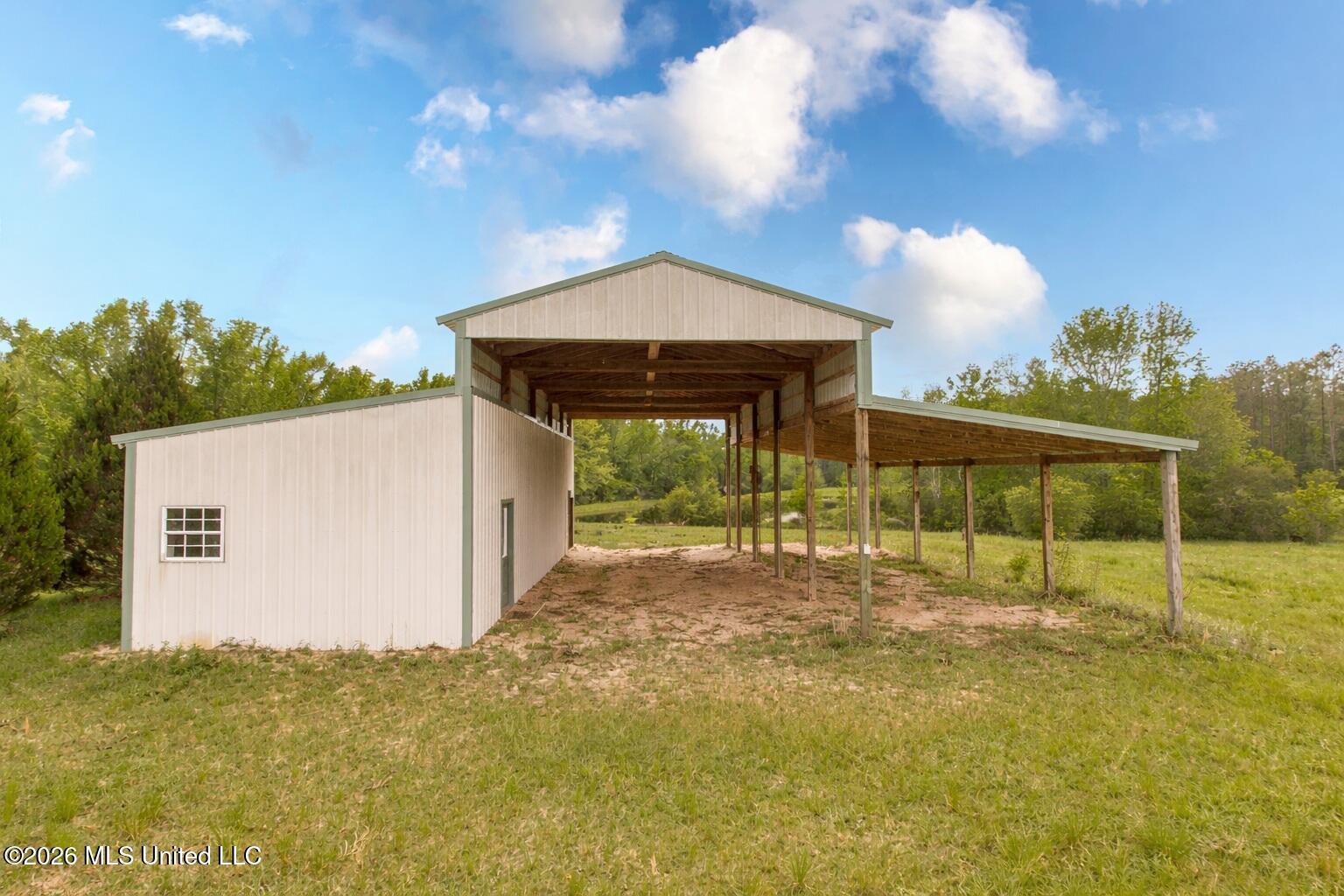 168 Winchester Road Property Photo 4