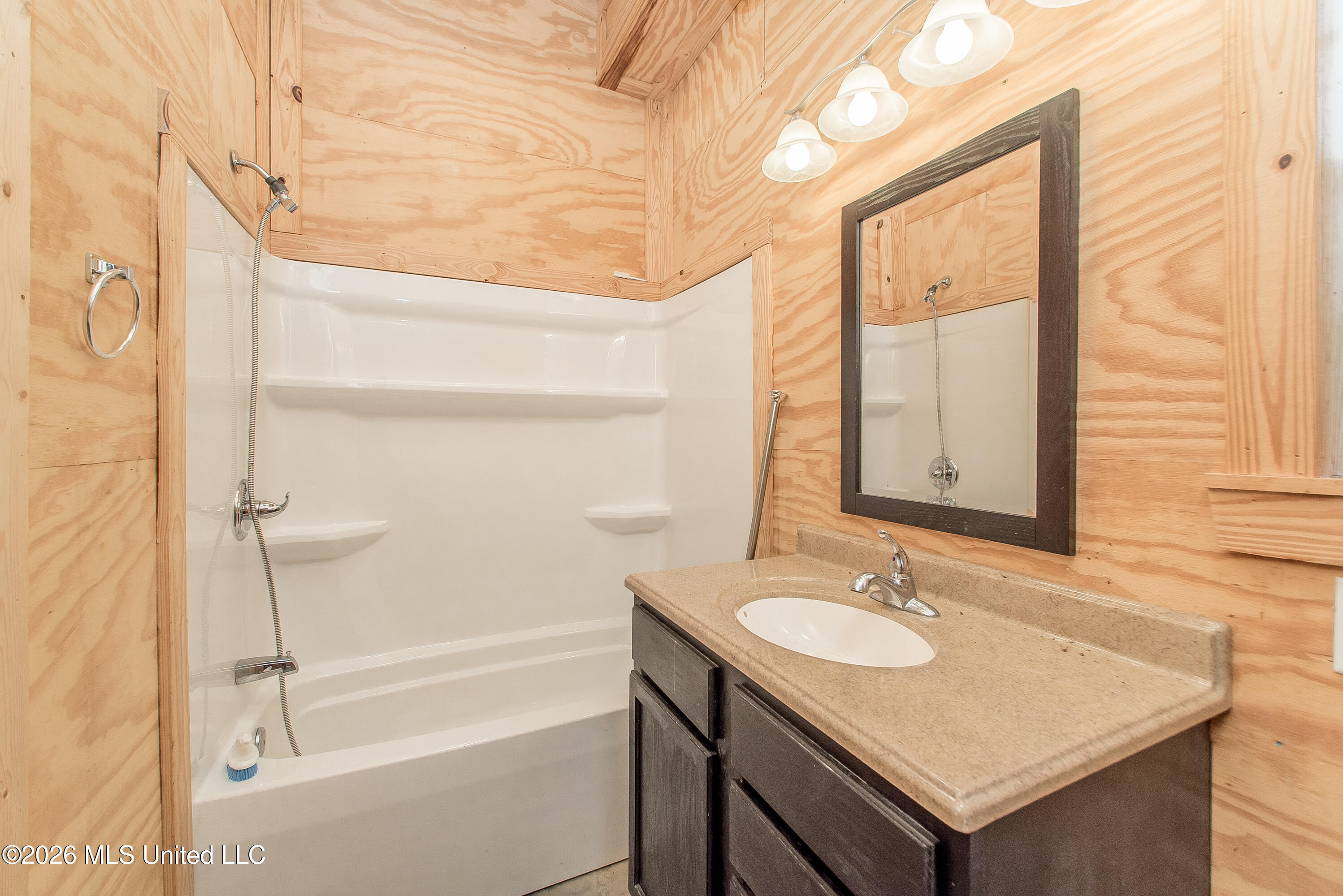 168 Winchester Road Property Photo 7