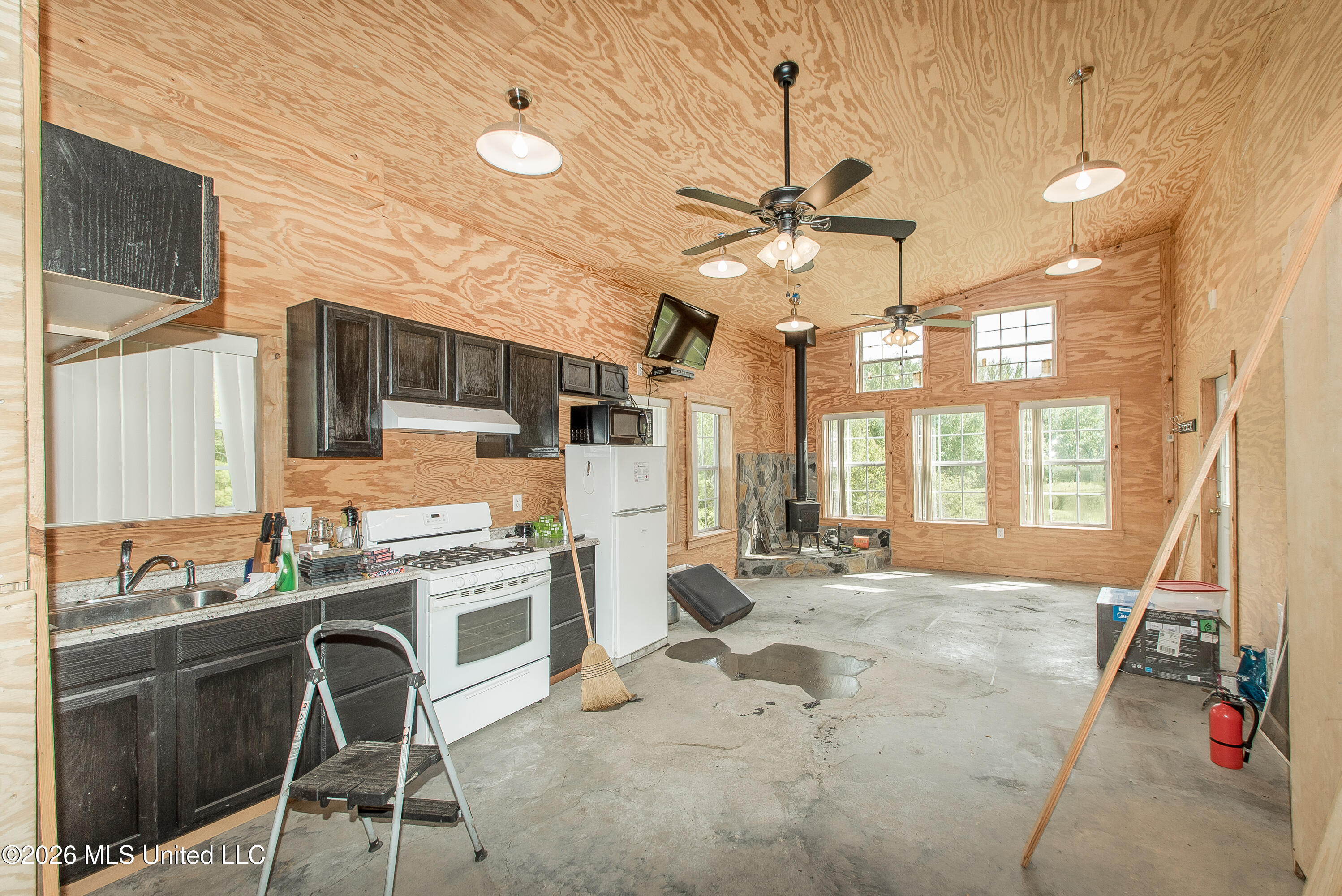 168 Winchester Road Property Photo 8