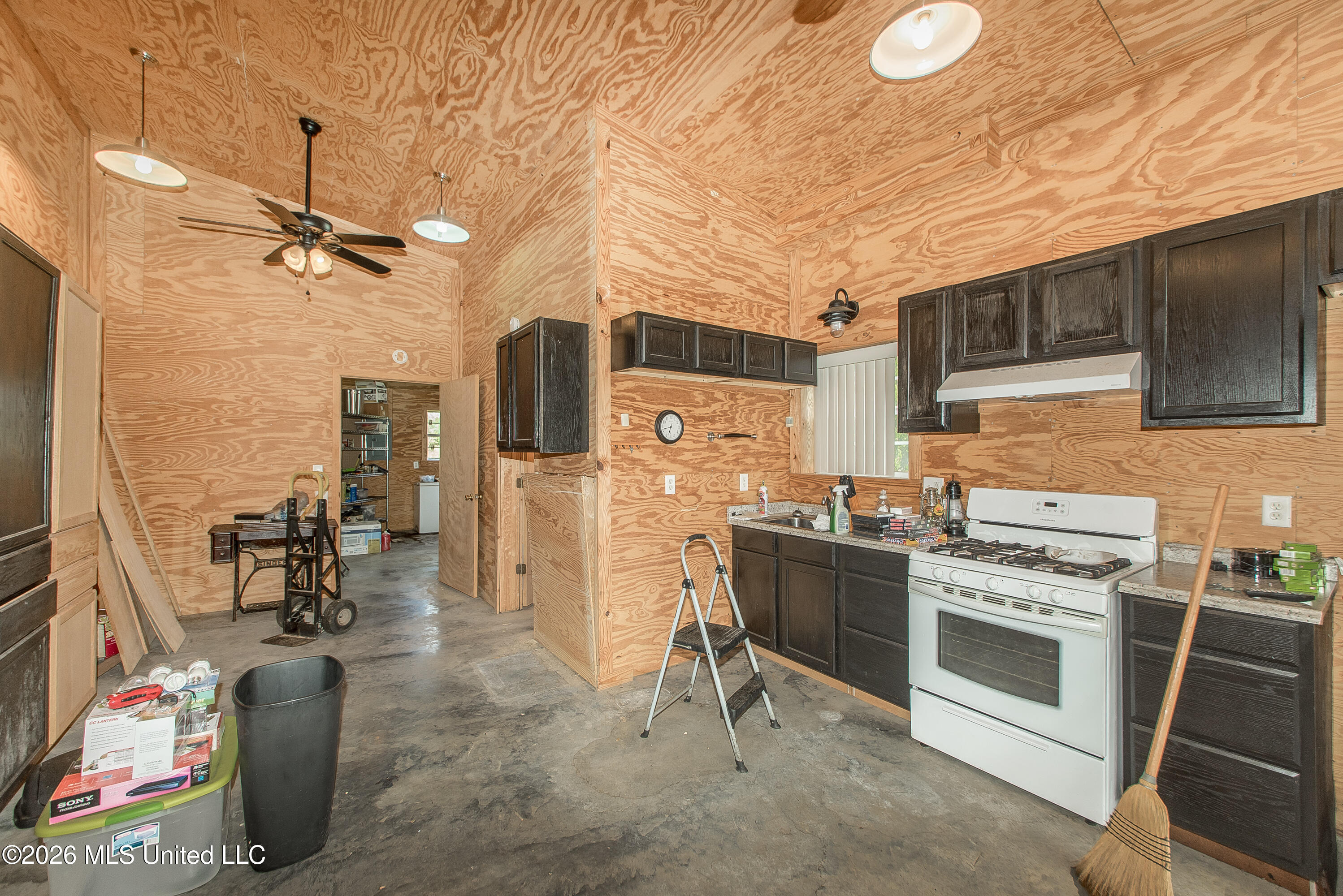 168 Winchester Road Property Photo 14