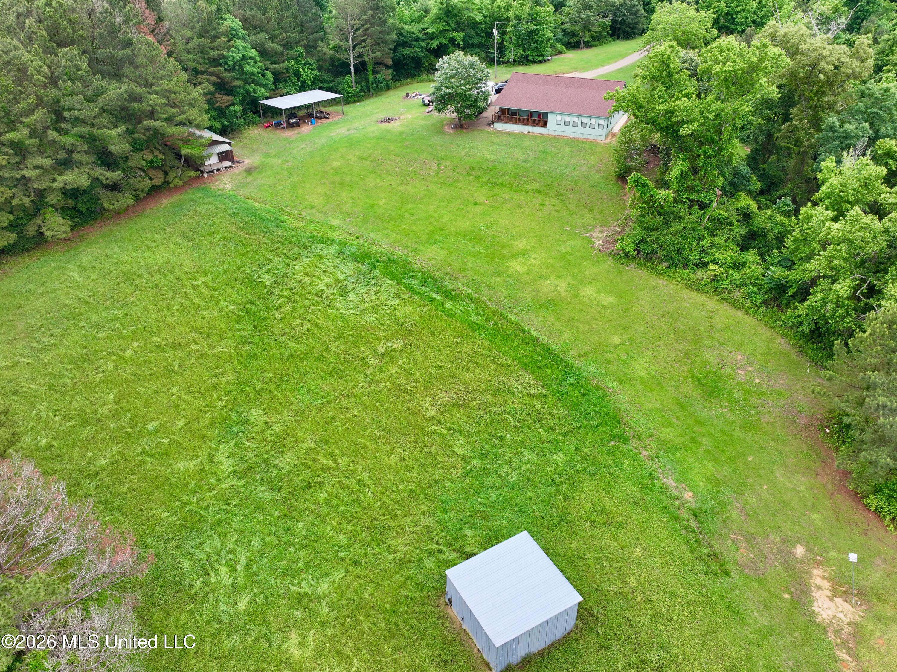 956 Franklin Road Property Photo 6