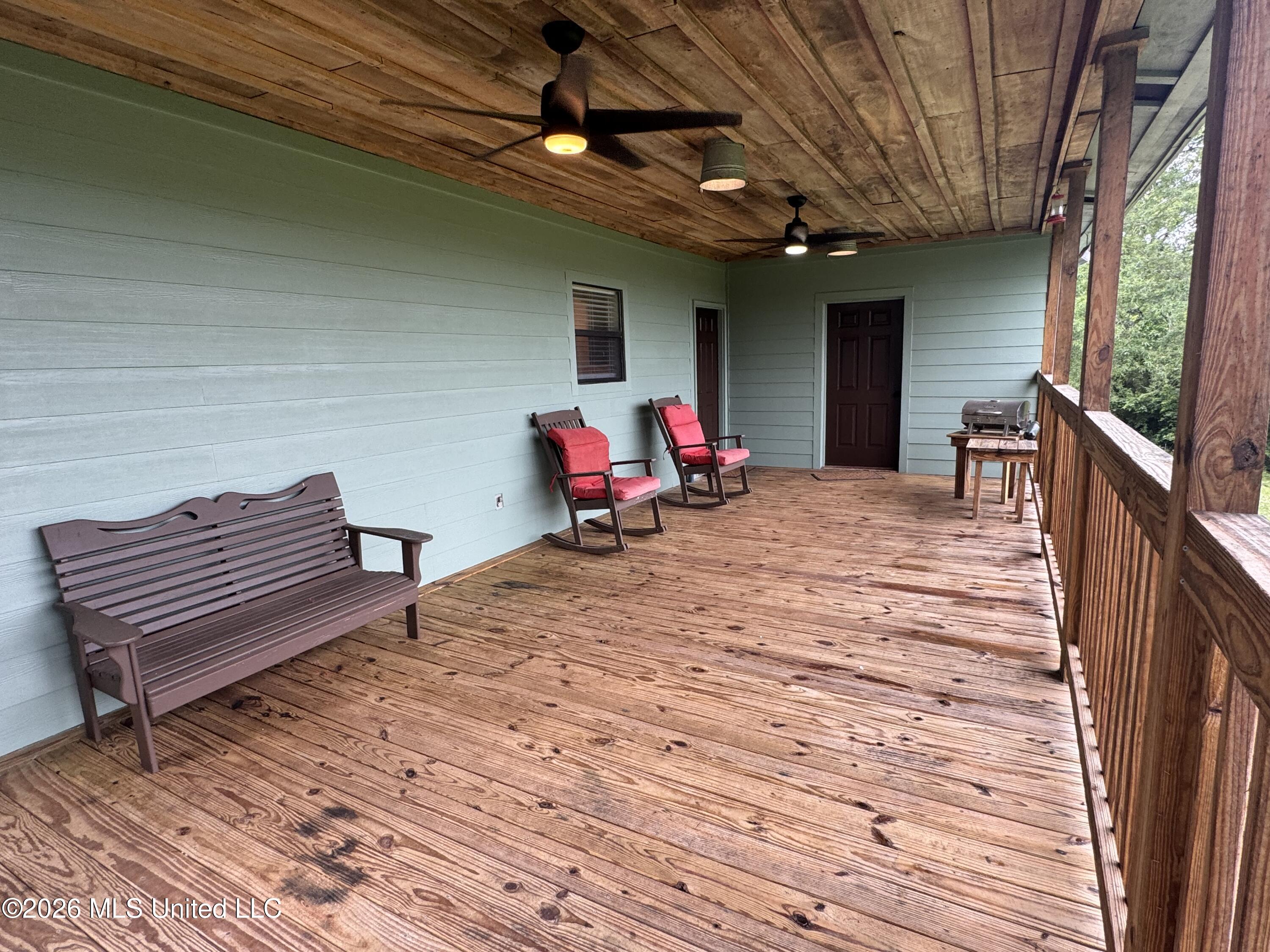 956 Franklin Road Property Photo 16