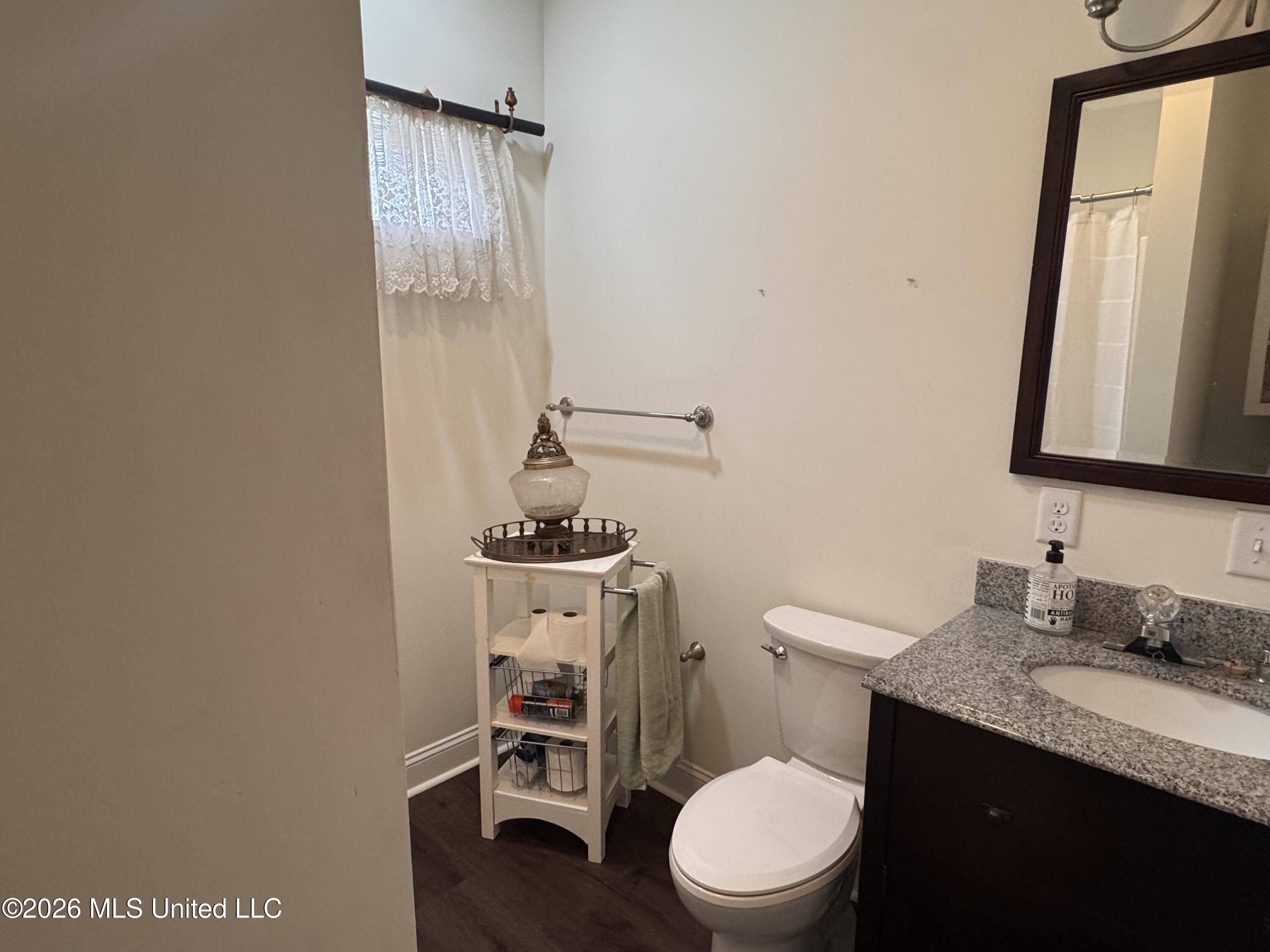 956 Franklin Road Property Photo 48