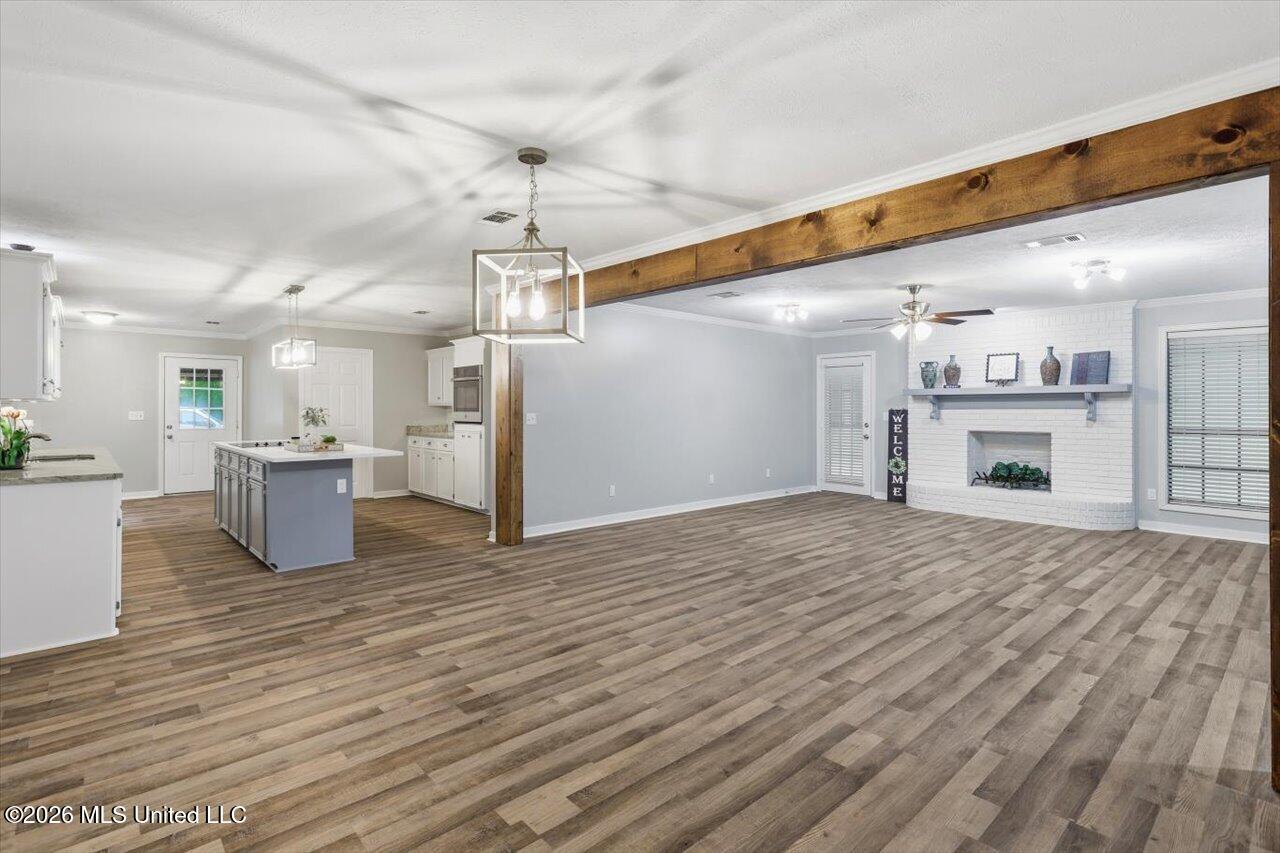6122 Kaybrook Drive Property Photo 7