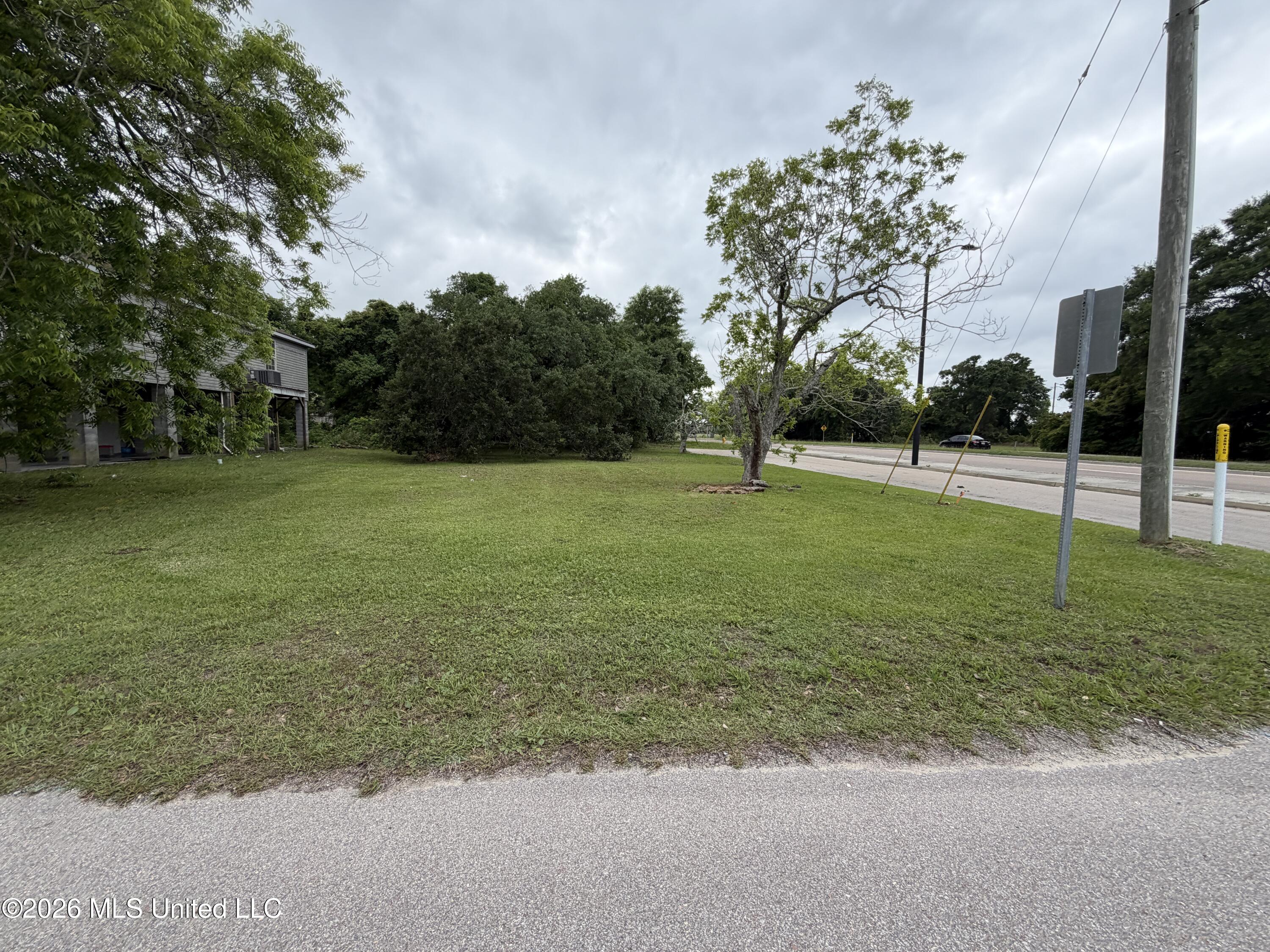 341 Collier Street Property Photo 1