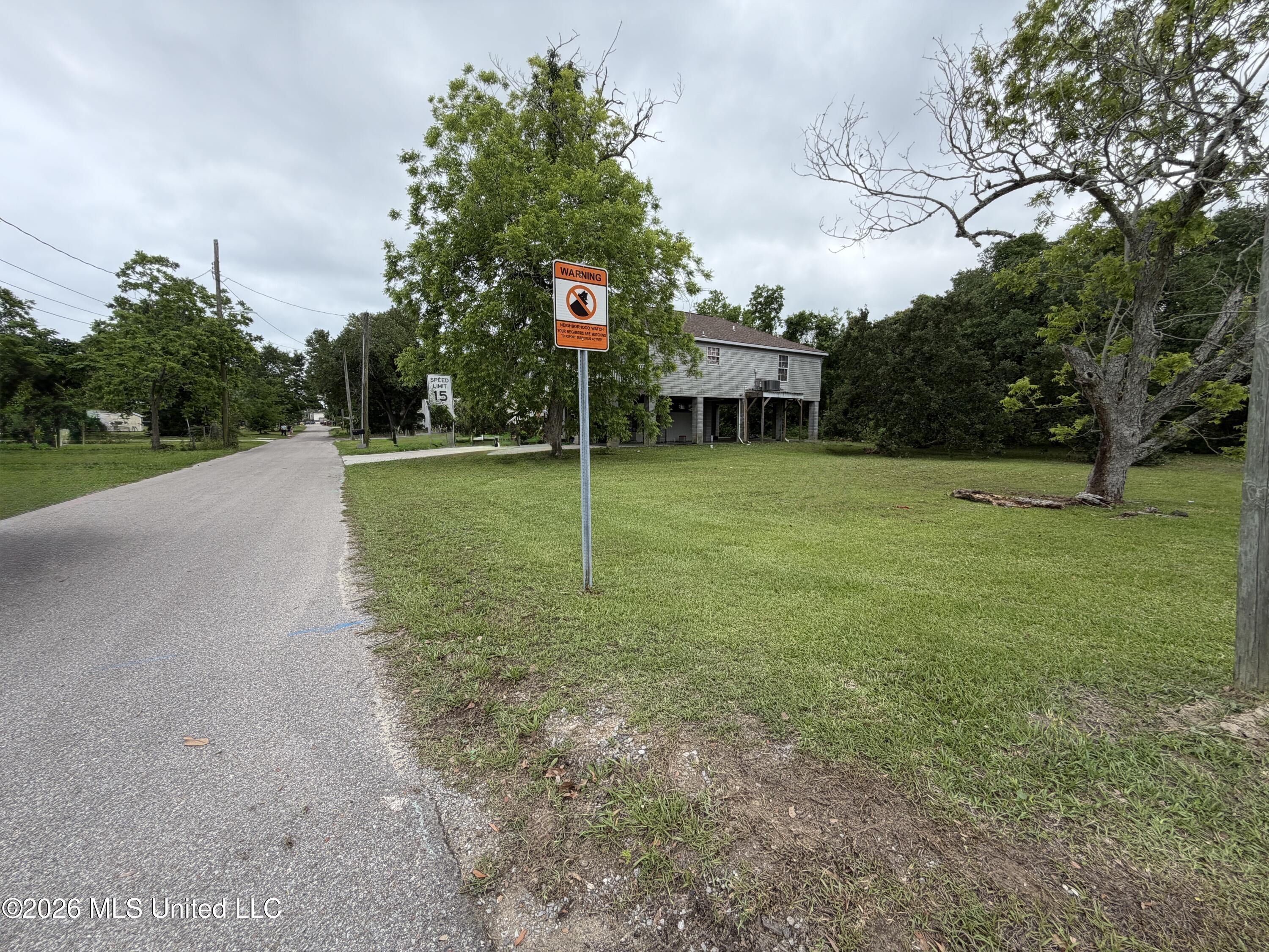 341 Collier Street Property Photo 7