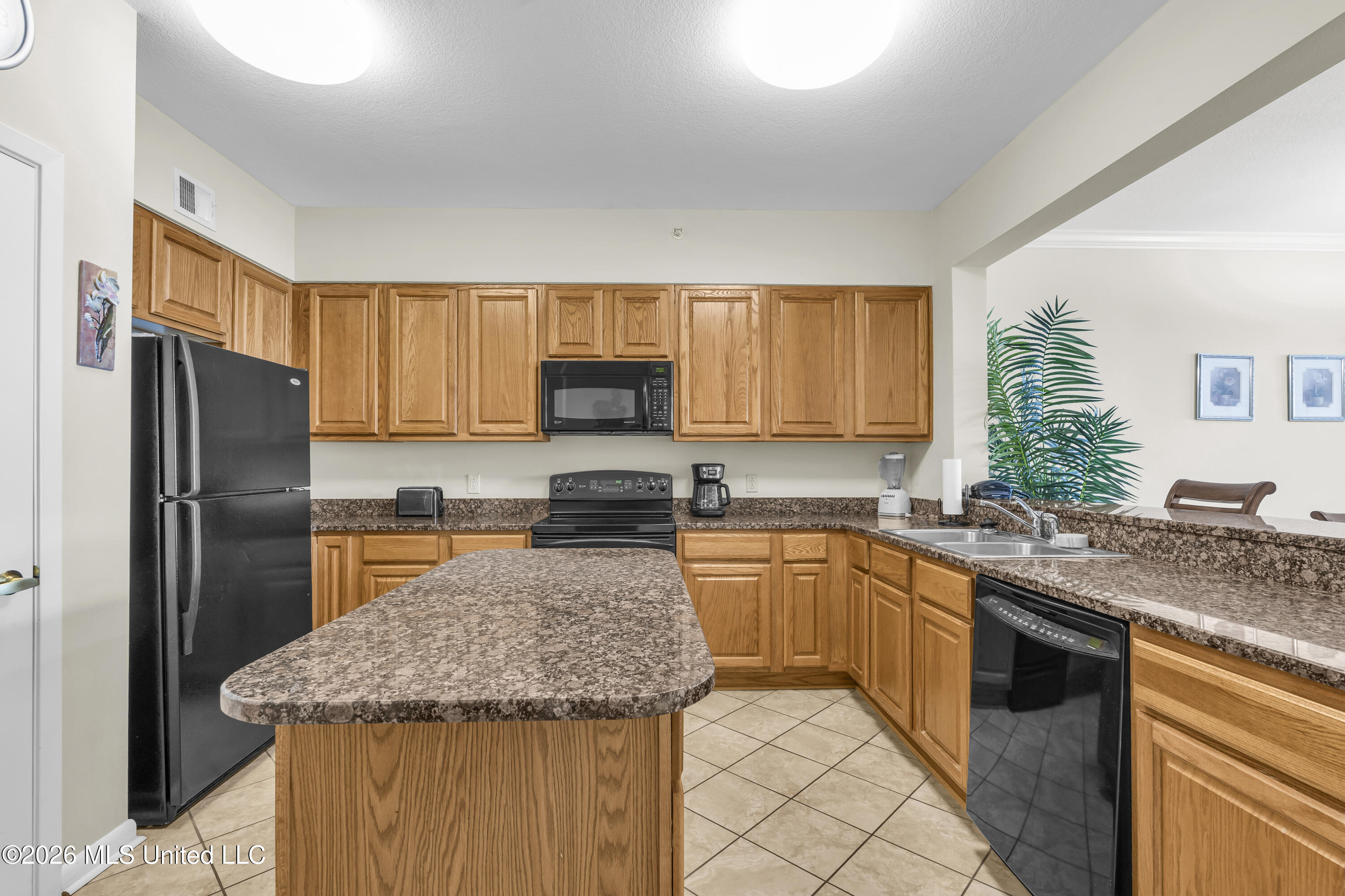 2230 Beach Drive Property Photo 8