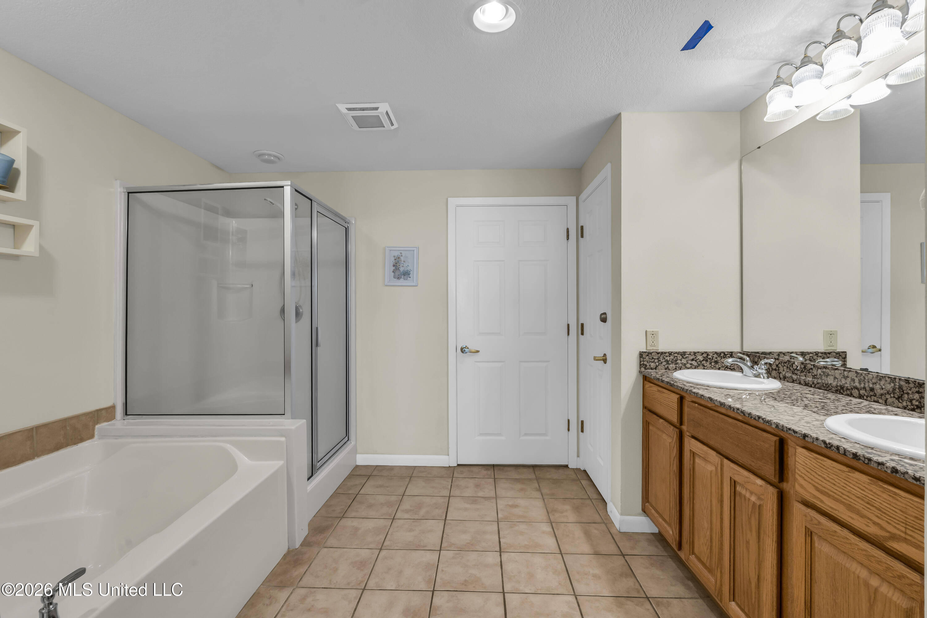 2230 Beach Drive Property Photo 10