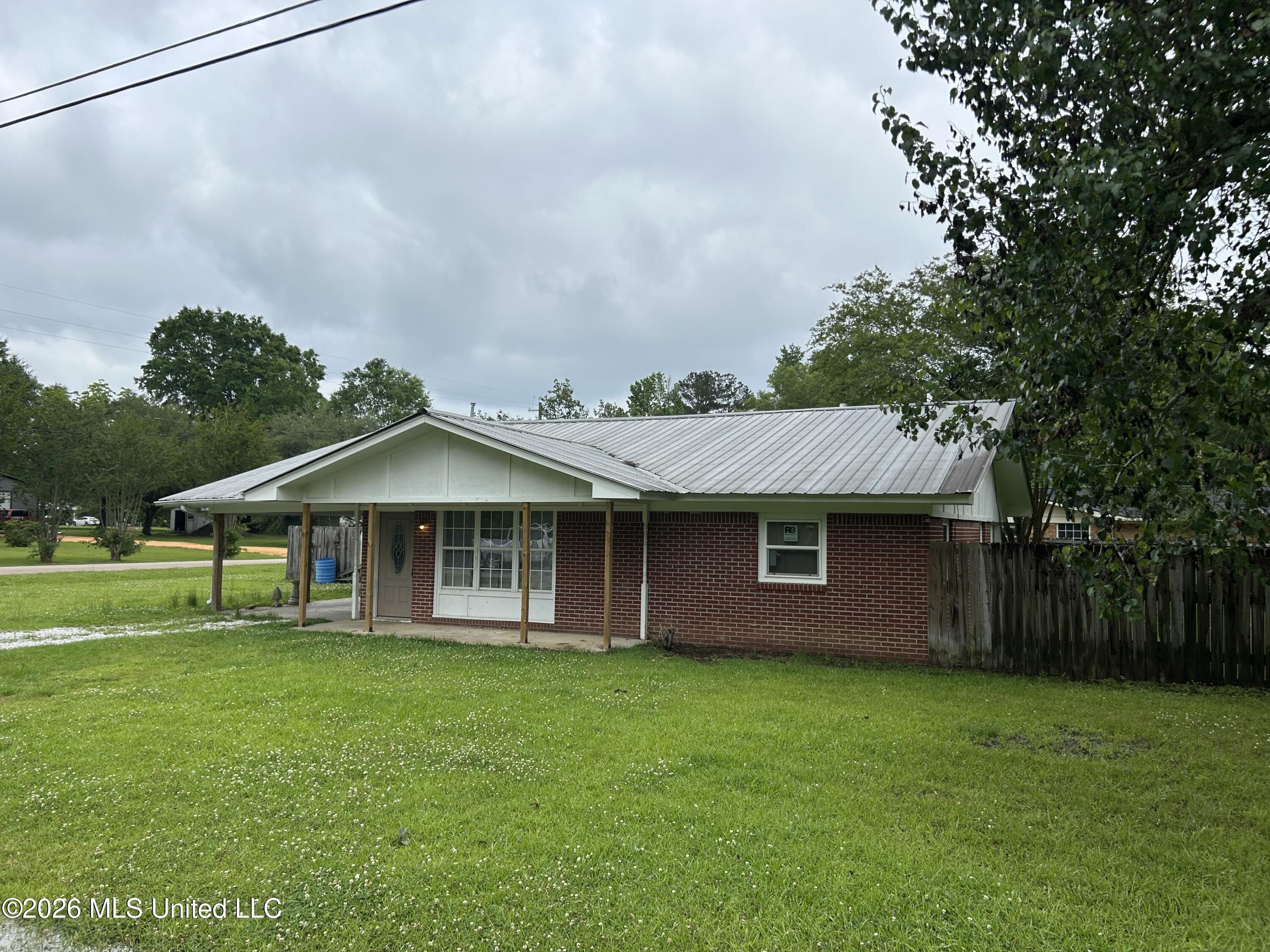 601 Virgil Street Property Photo 4