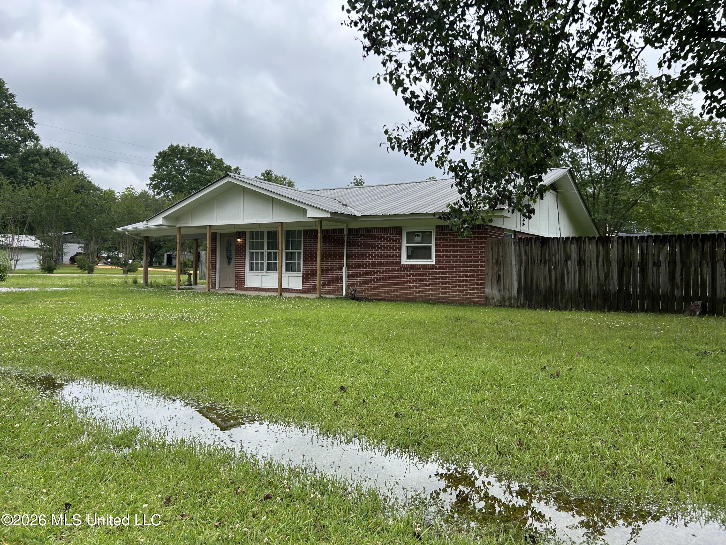 601 Virgil Street Property Photo 5