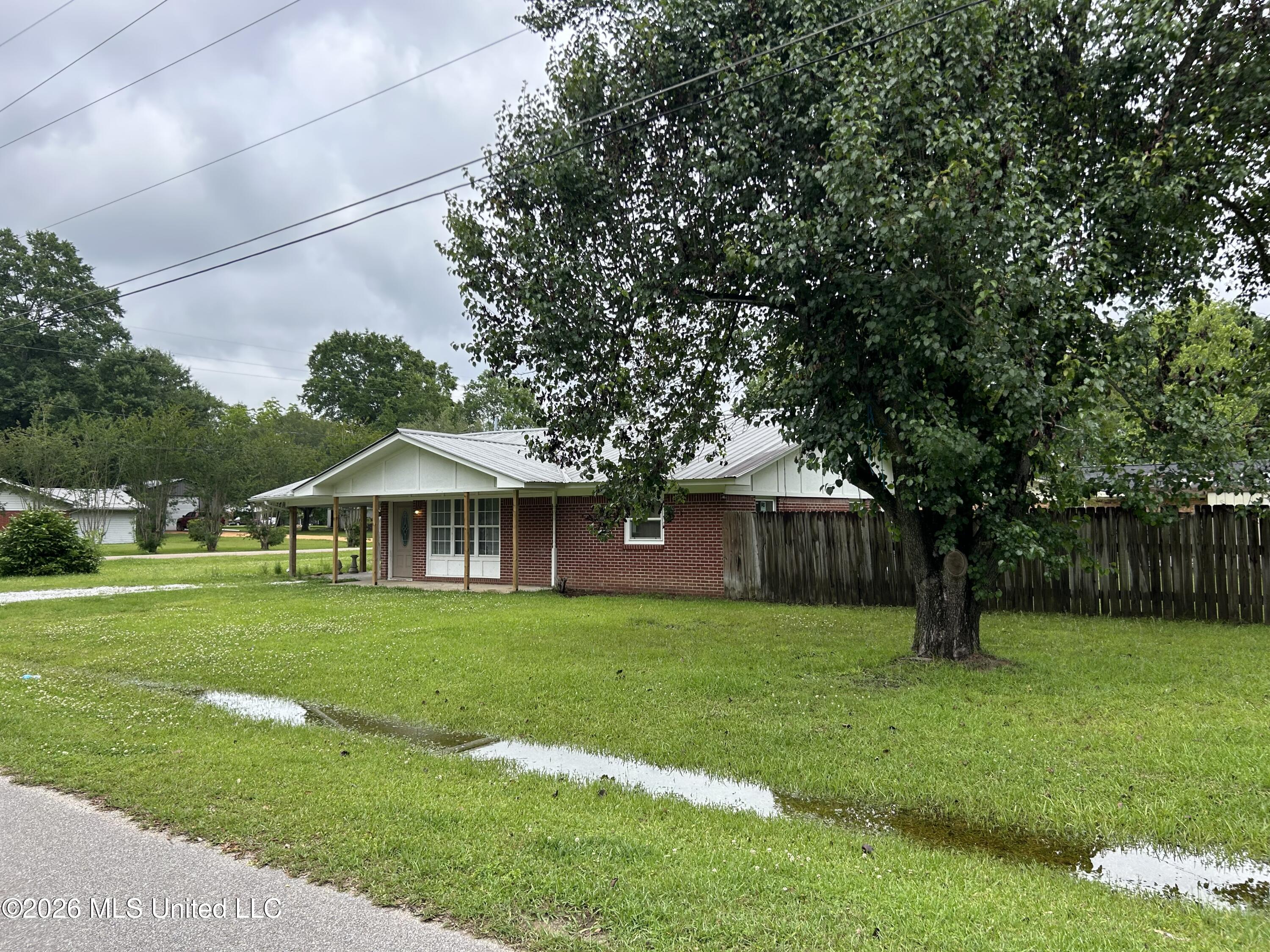 601 Virgil Street Property Photo 6