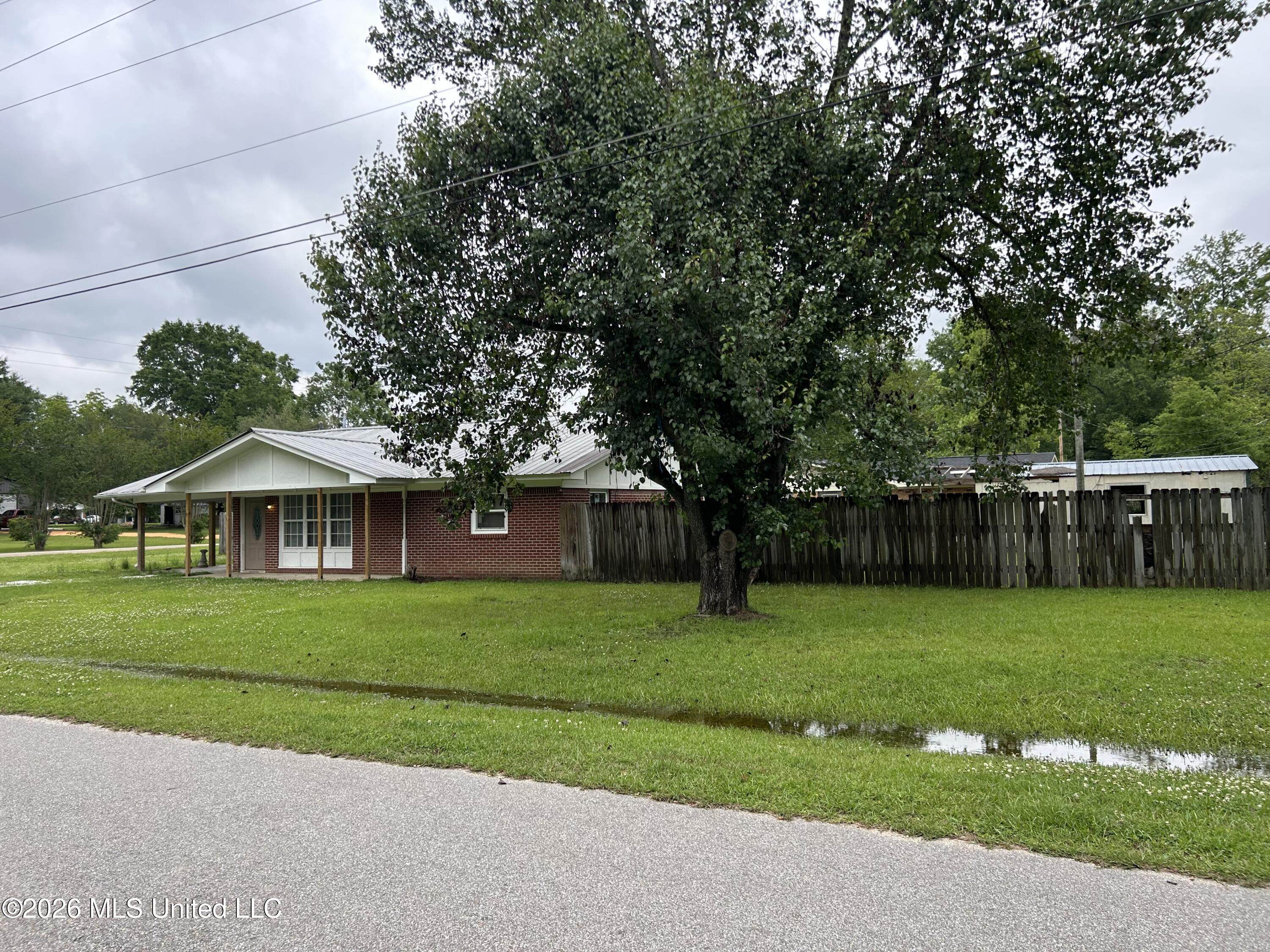 601 Virgil Street Property Photo 8