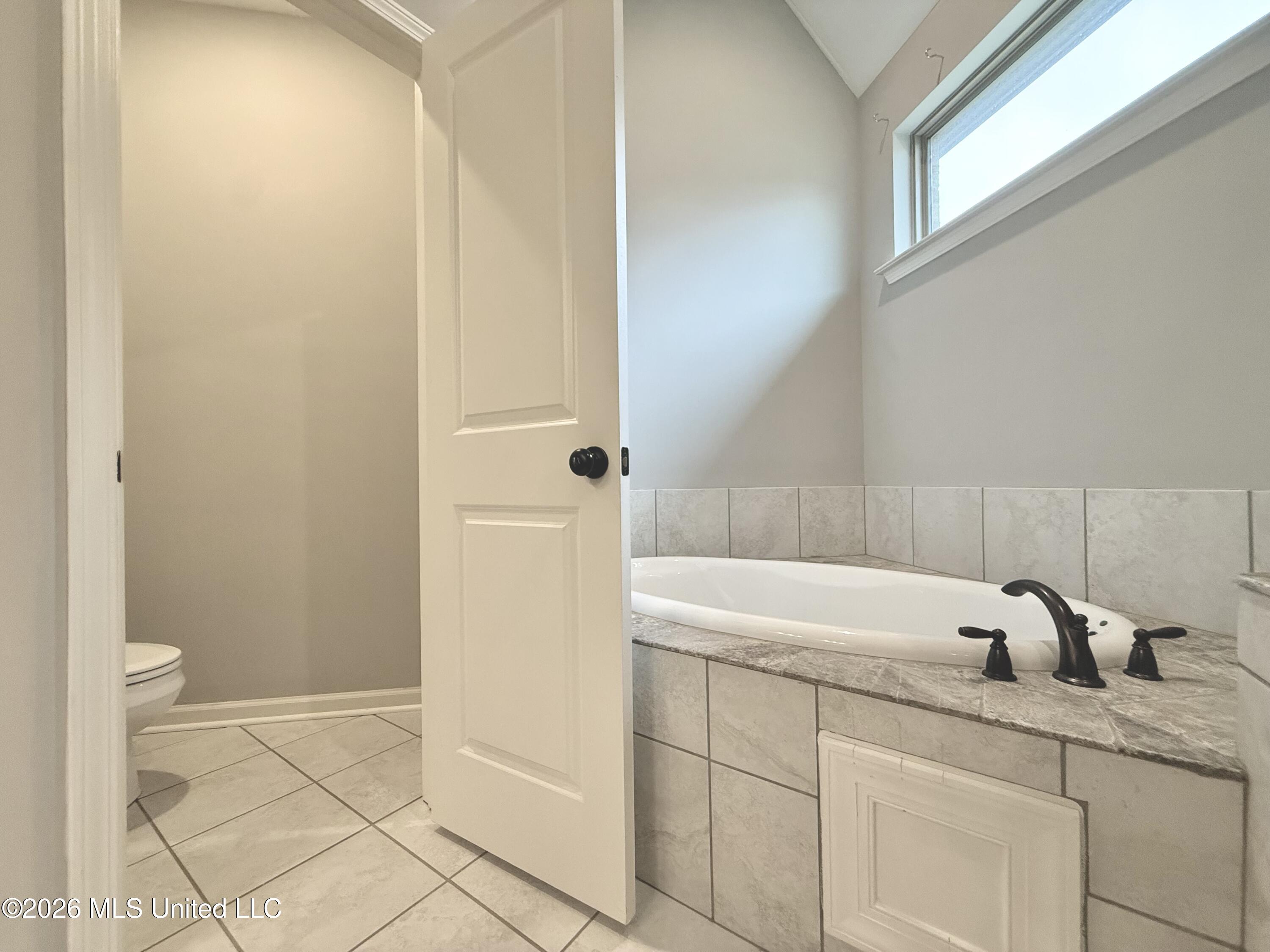 6230 Arlington Lane Property Photo 9