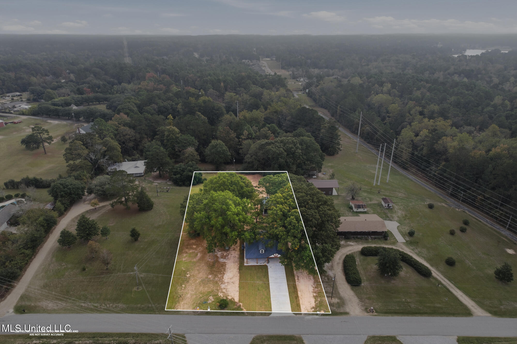 596 Cole Road Property Photo 4