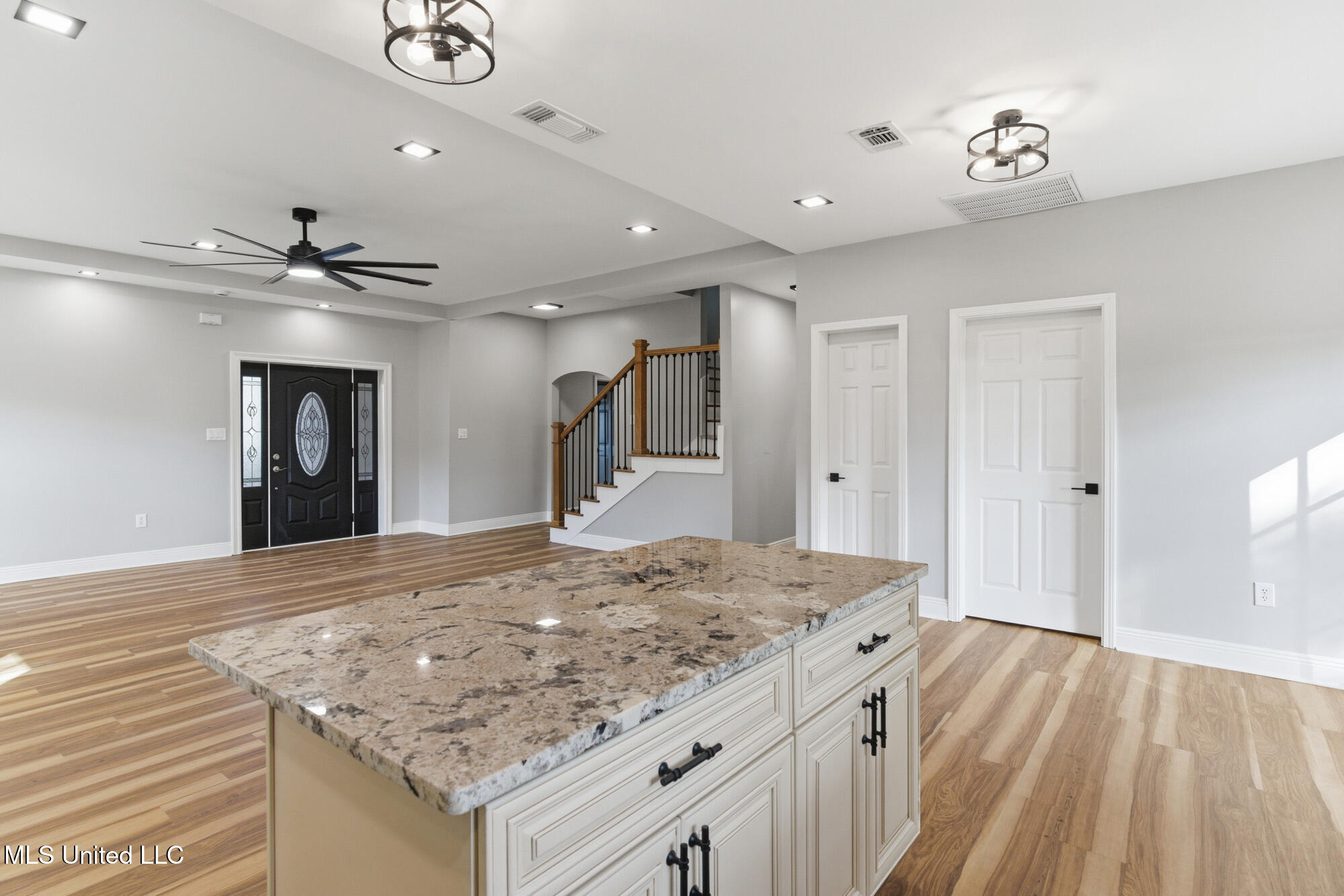 596 Cole Road Property Photo 15
