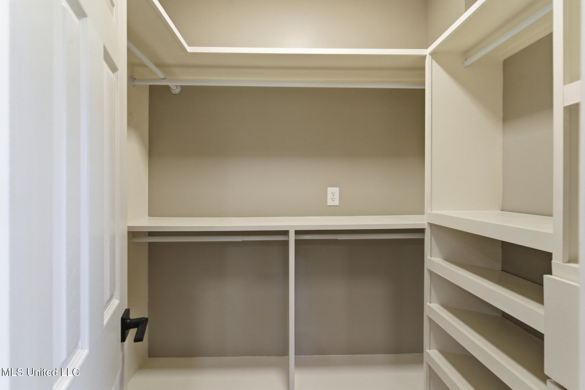 596 Cole Road Property Photo 22