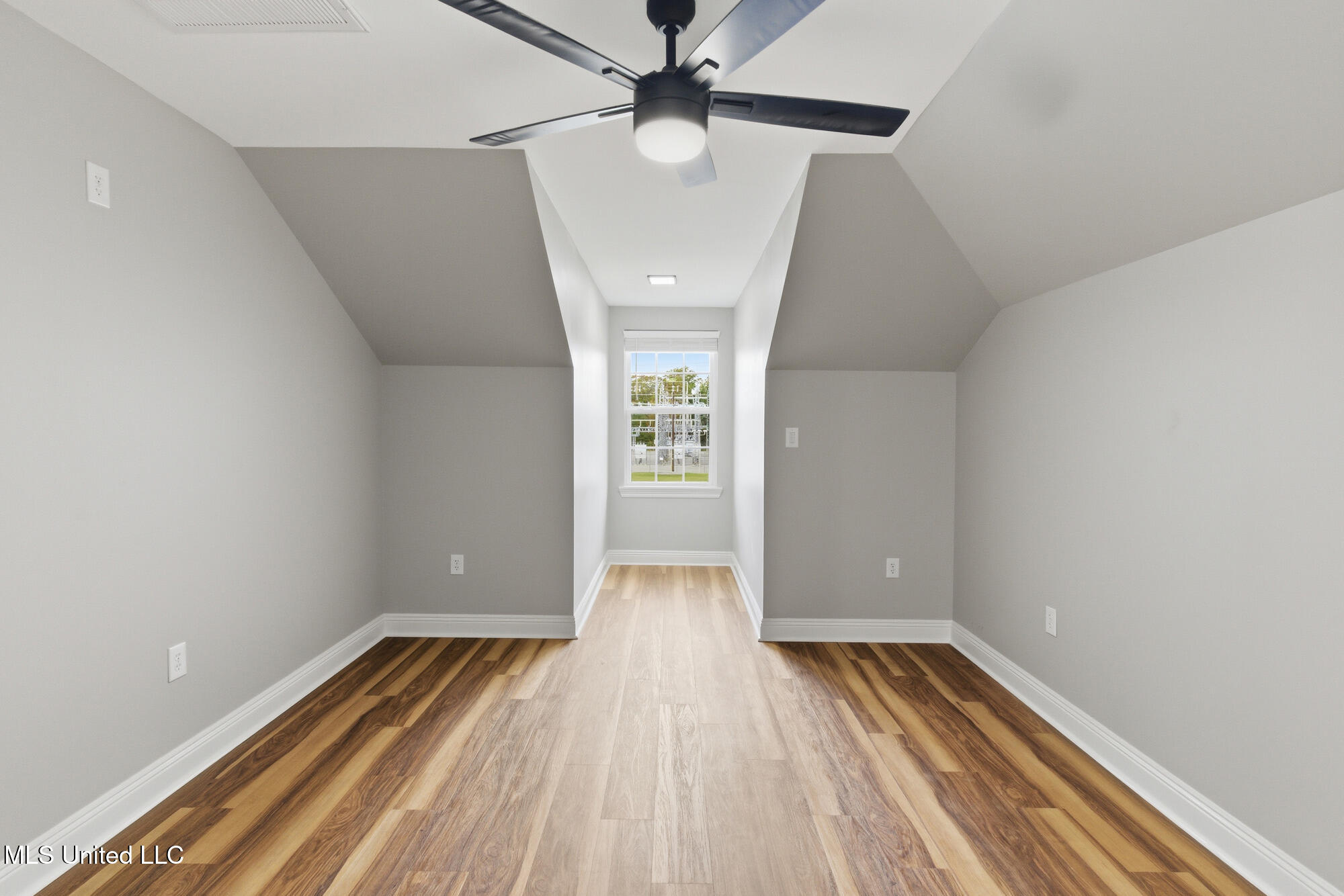 596 Cole Road Property Photo 30