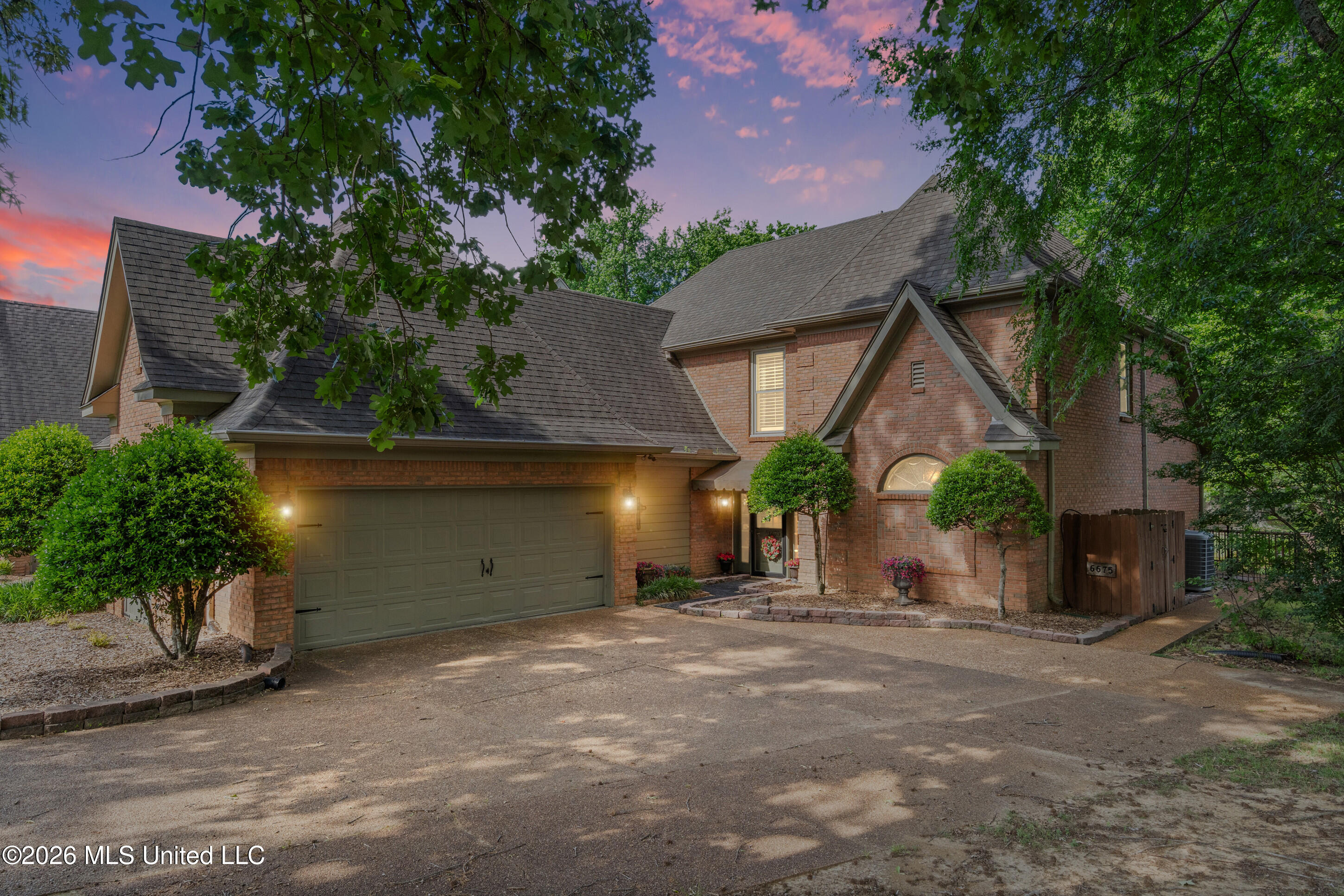 6675 Masters Drive Property Photo 1