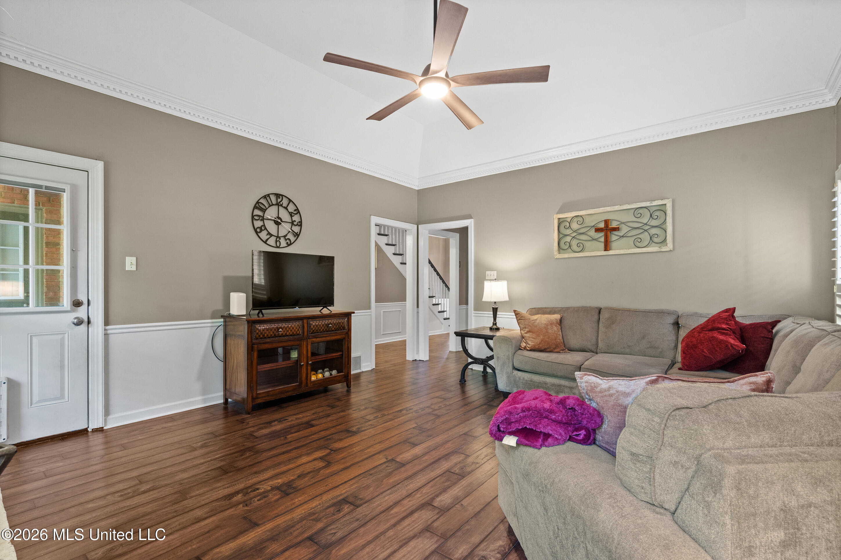 6675 Masters Drive Property Photo 6
