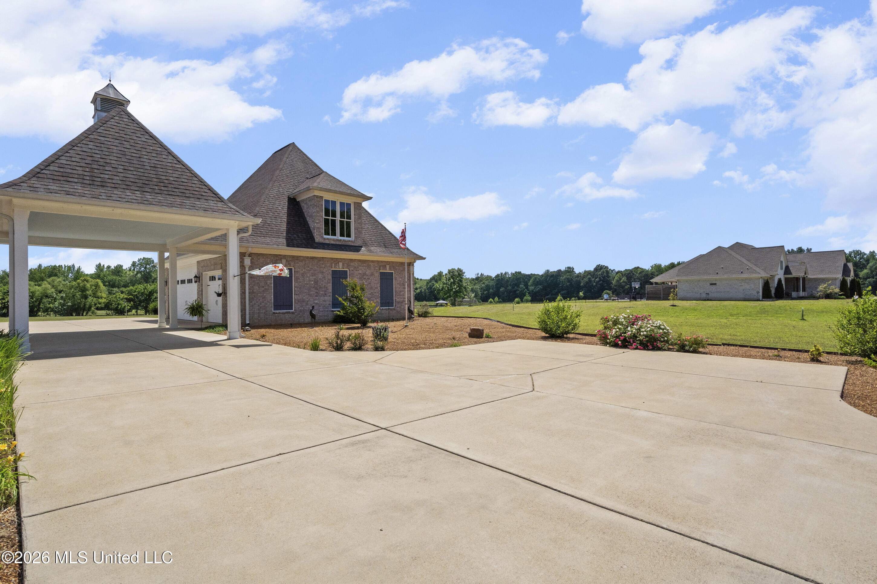 178 Addison Lane Property Photo 7