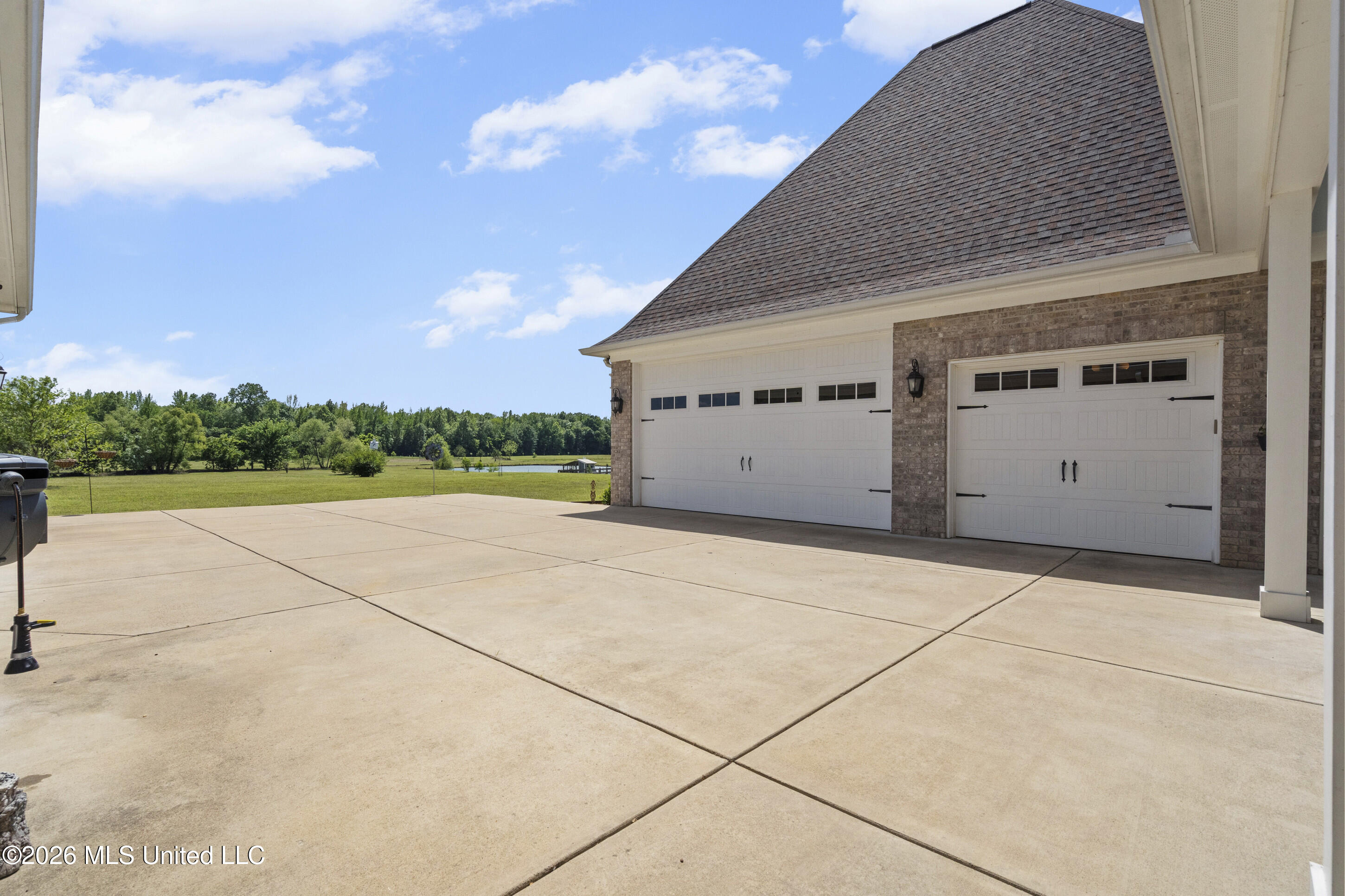 178 Addison Lane Property Photo 8