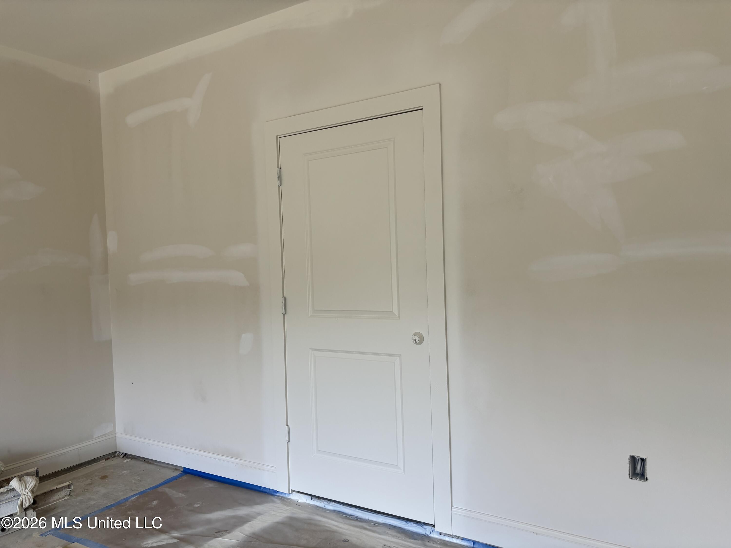 100 Trace Pointe Place Property Photo 4
