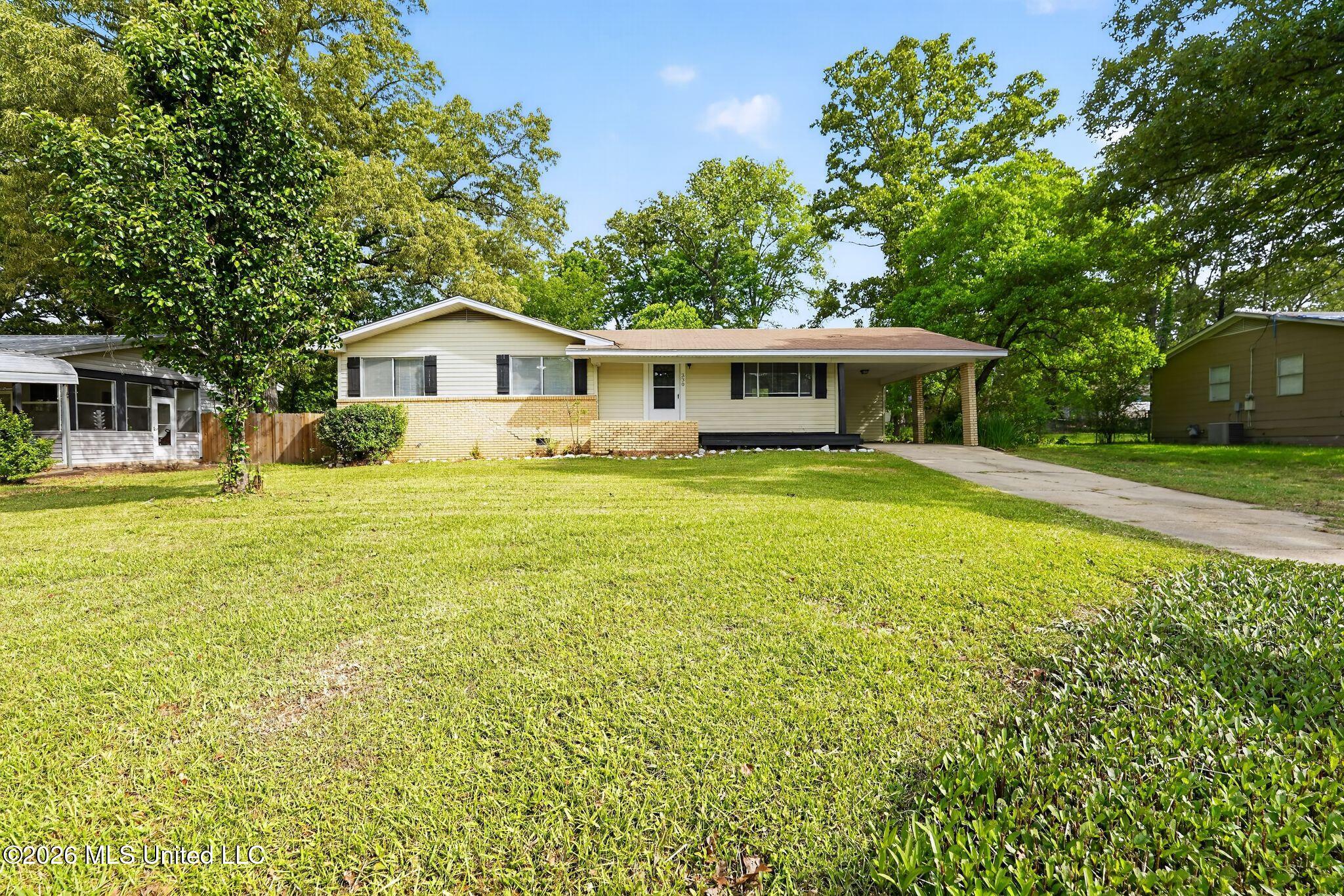330 Mary Ann Drive Property Photo 1