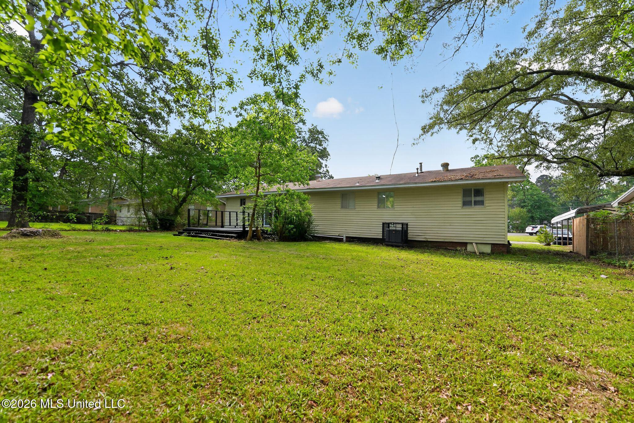 330 Mary Ann Drive Property Photo 6