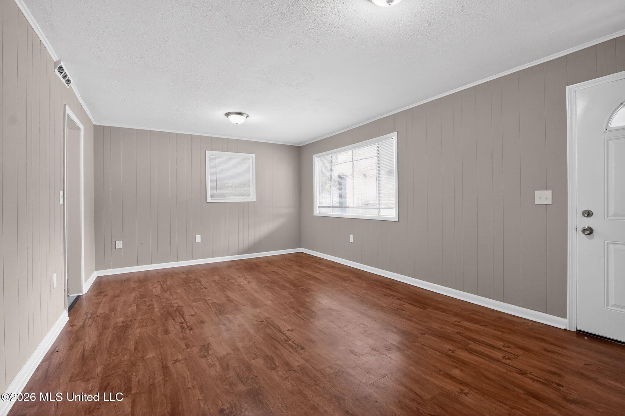 330 Mary Ann Drive Property Photo 8