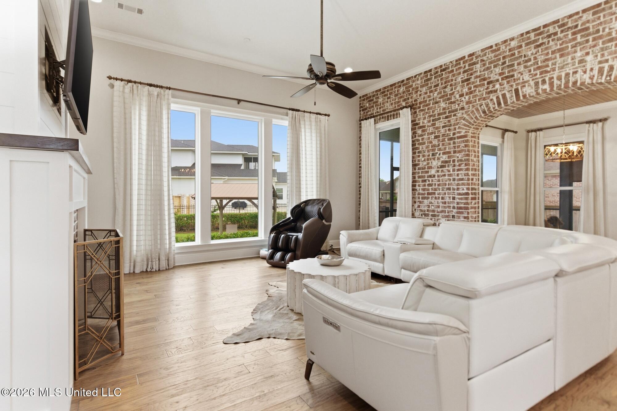 408 Fly-away Court Property Photo 6