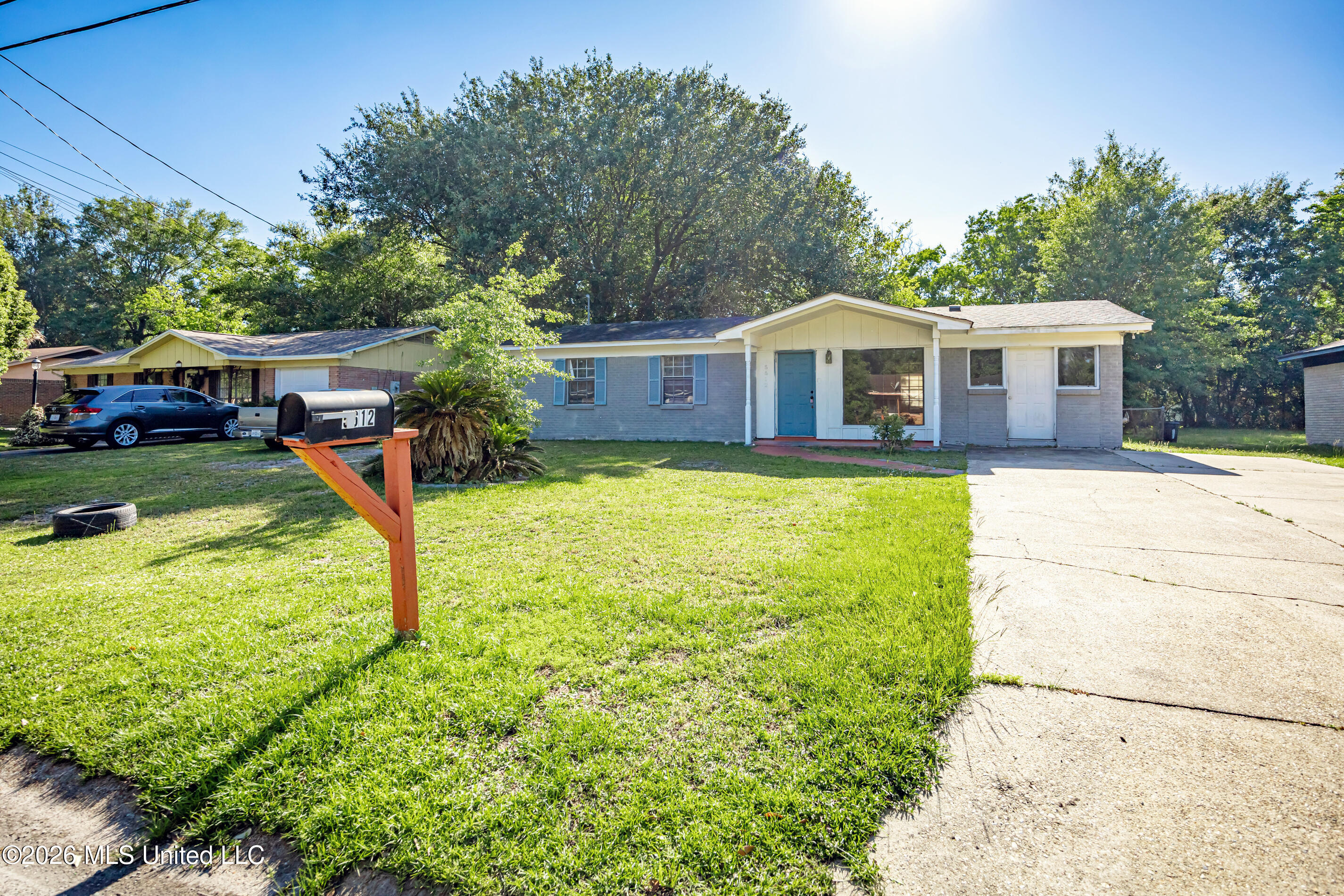 5612 Rose Drive Property Photo 3